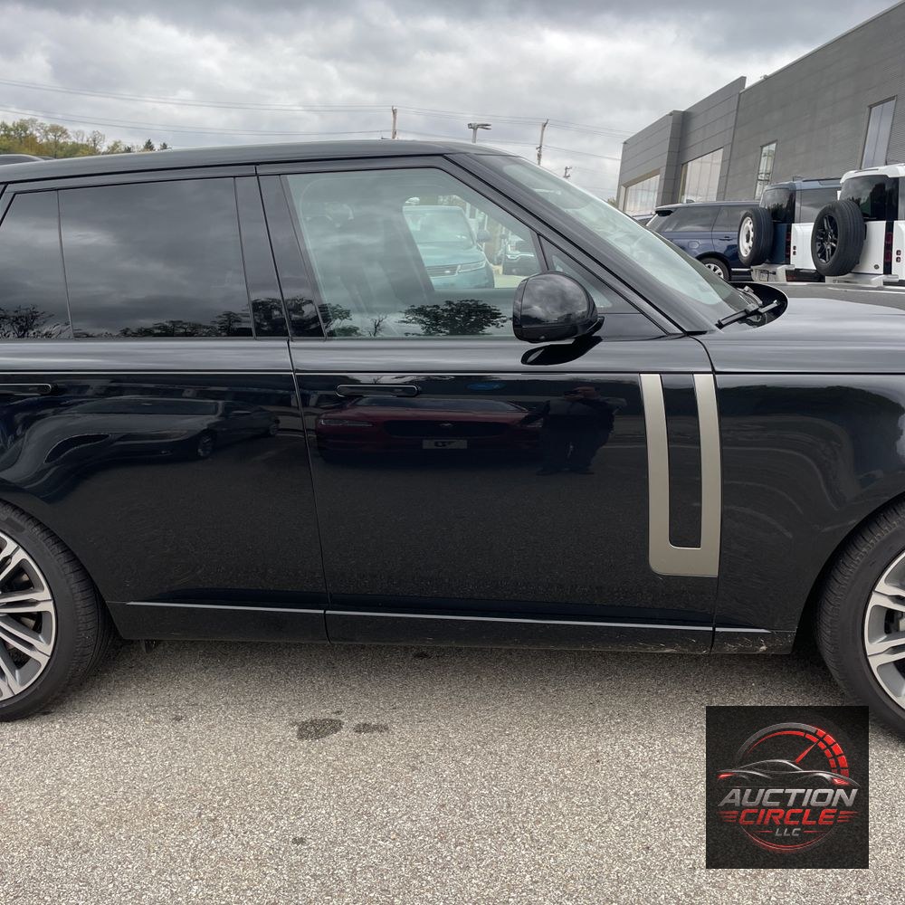 2025 Land Rover Range Rover SE P530