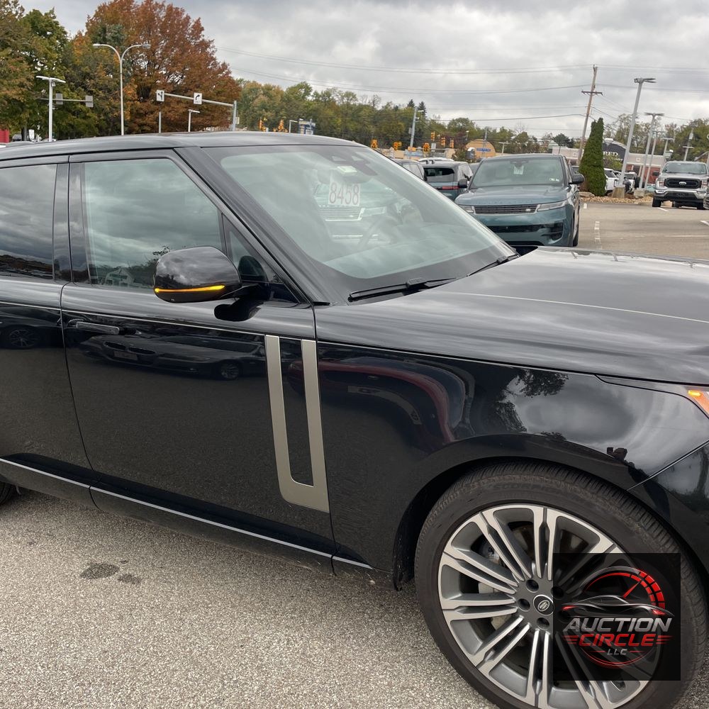 2025 Land Rover Range Rover SE P530
