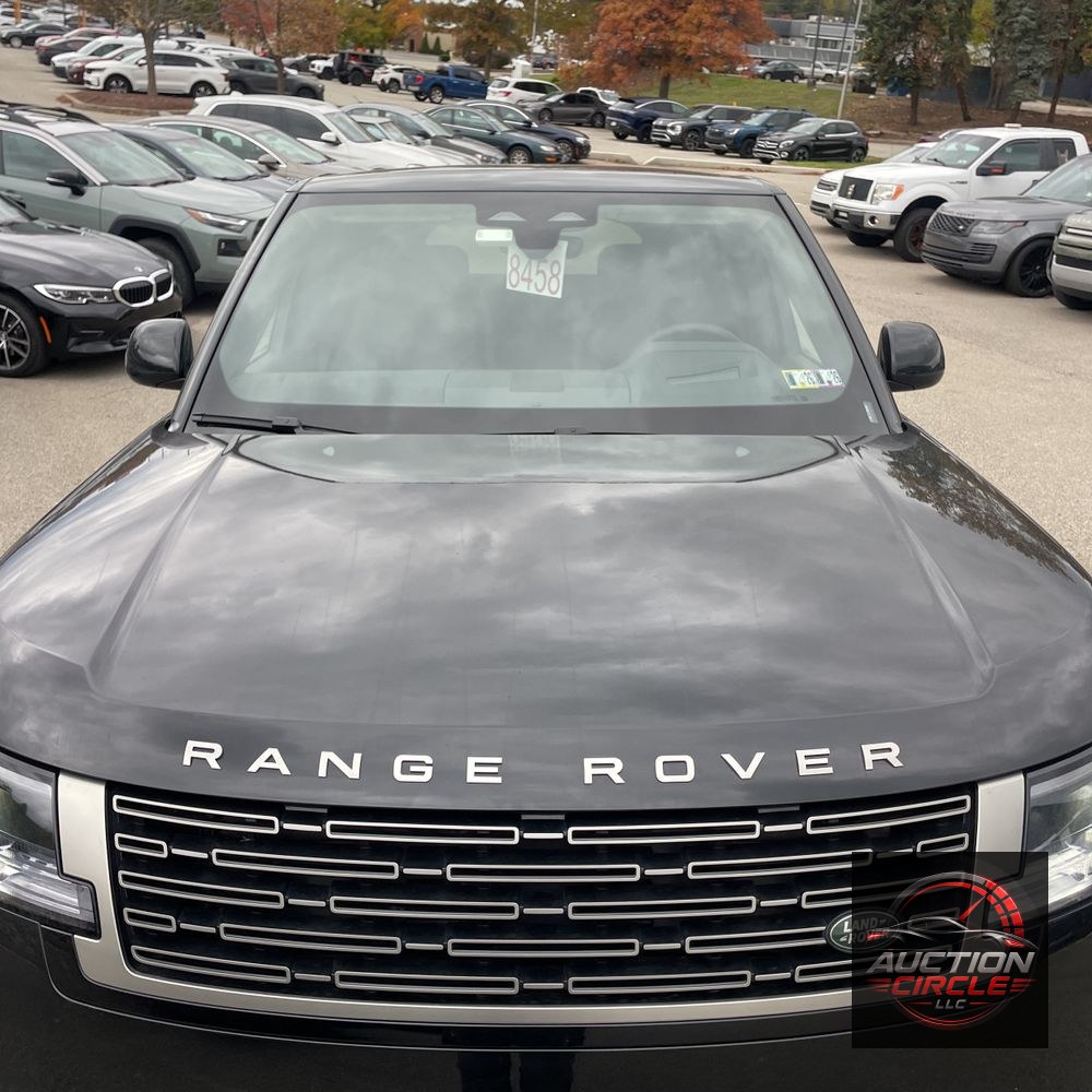 2025 Land Rover Range Rover SE P530