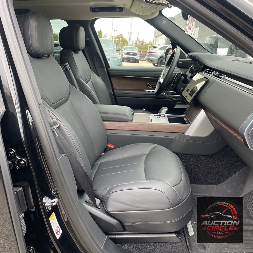 2025 Land Rover Range Rover SE P530