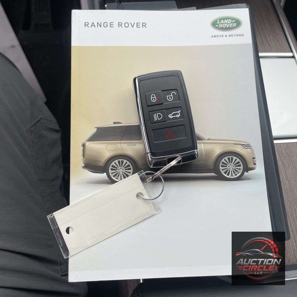 2025 Land Rover Range Rover SE P530