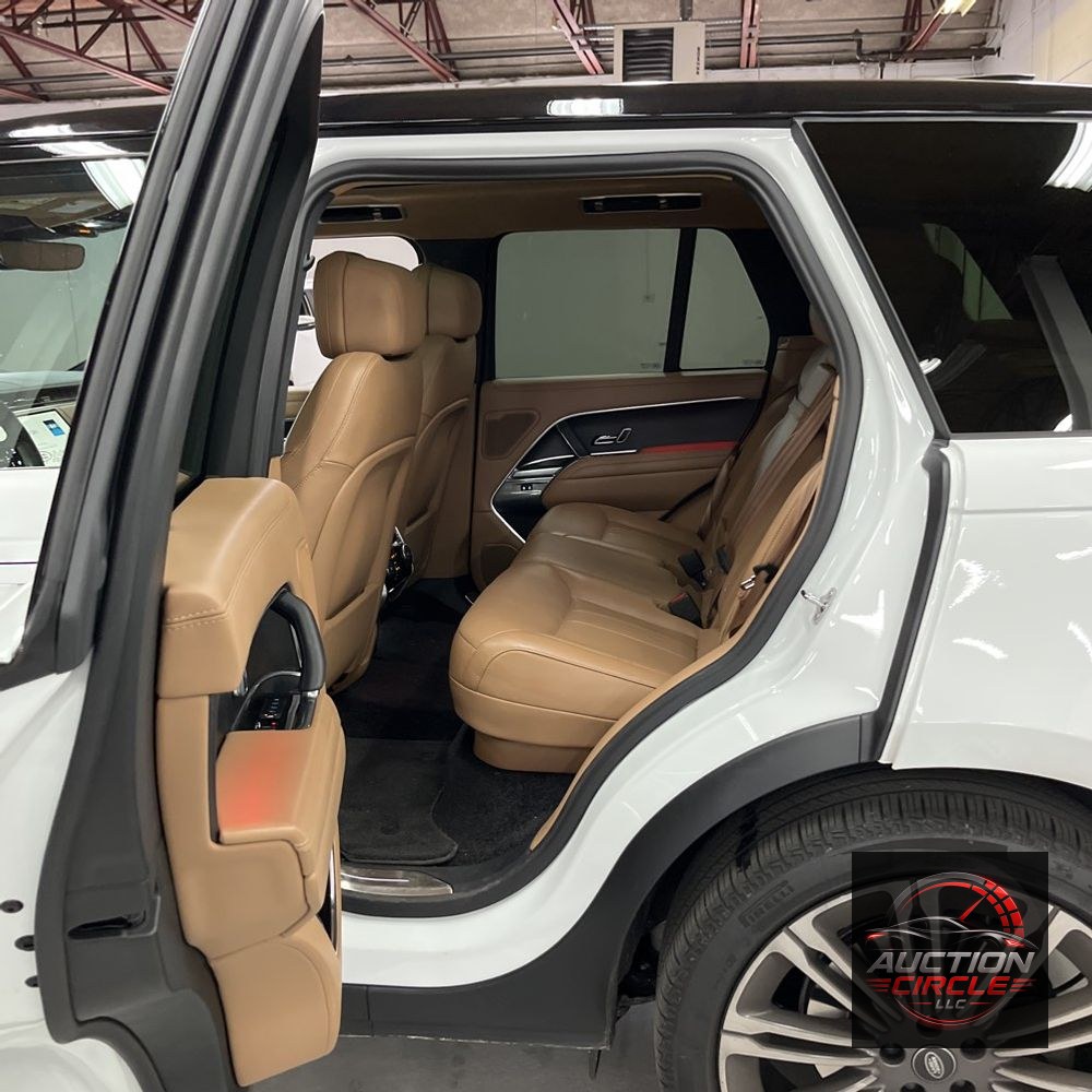 2025 Land Rover Range Rover P400 SE