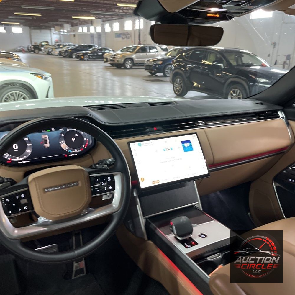 2025 Land Rover Range Rover P400 SE
