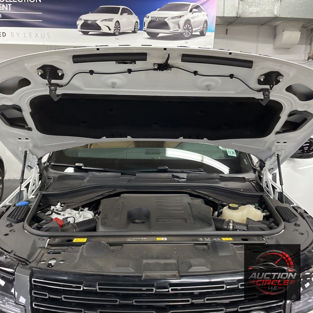 2025 Land Rover Range Rover P400 SE