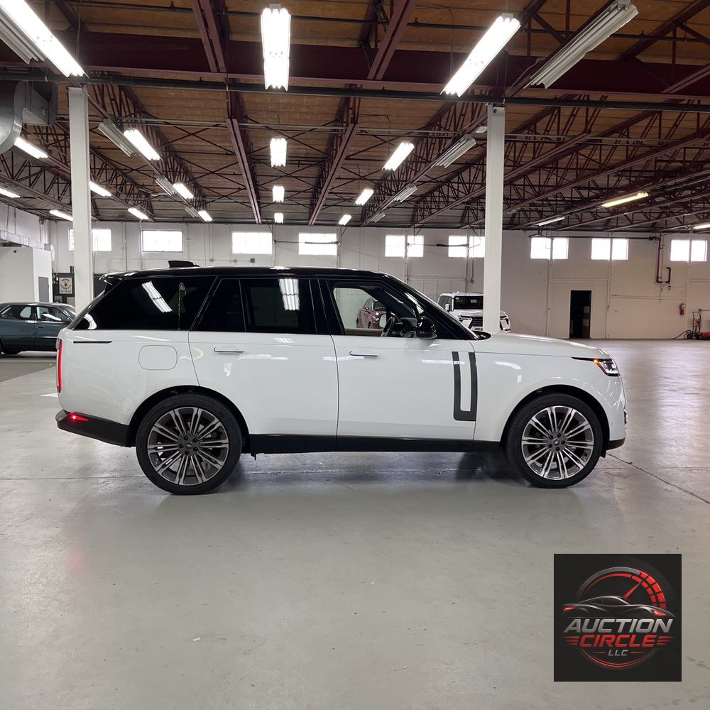 2025 Land Rover Range Rover P400 SE
