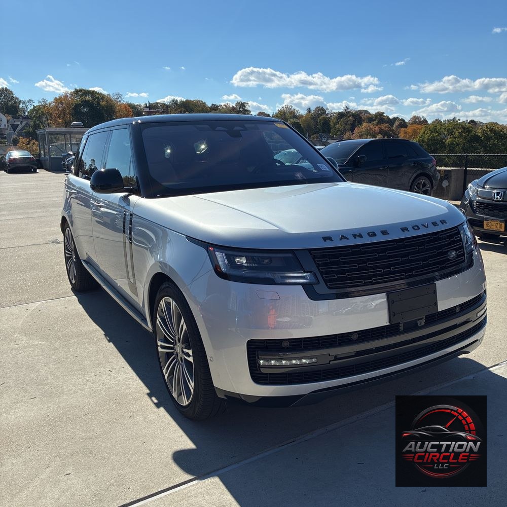2023 Land Rover Range Rover P530 SE LWB