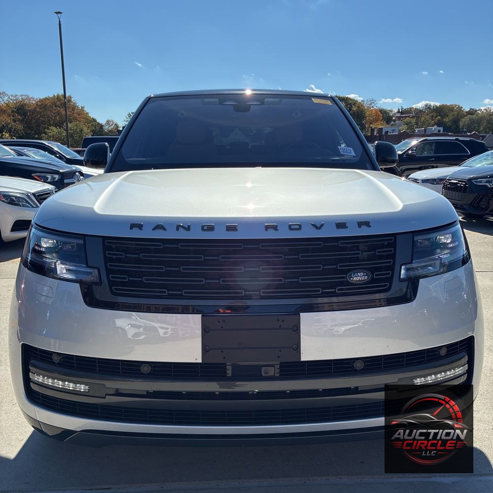 2023 Land Rover Range Rover P530 SE LWB