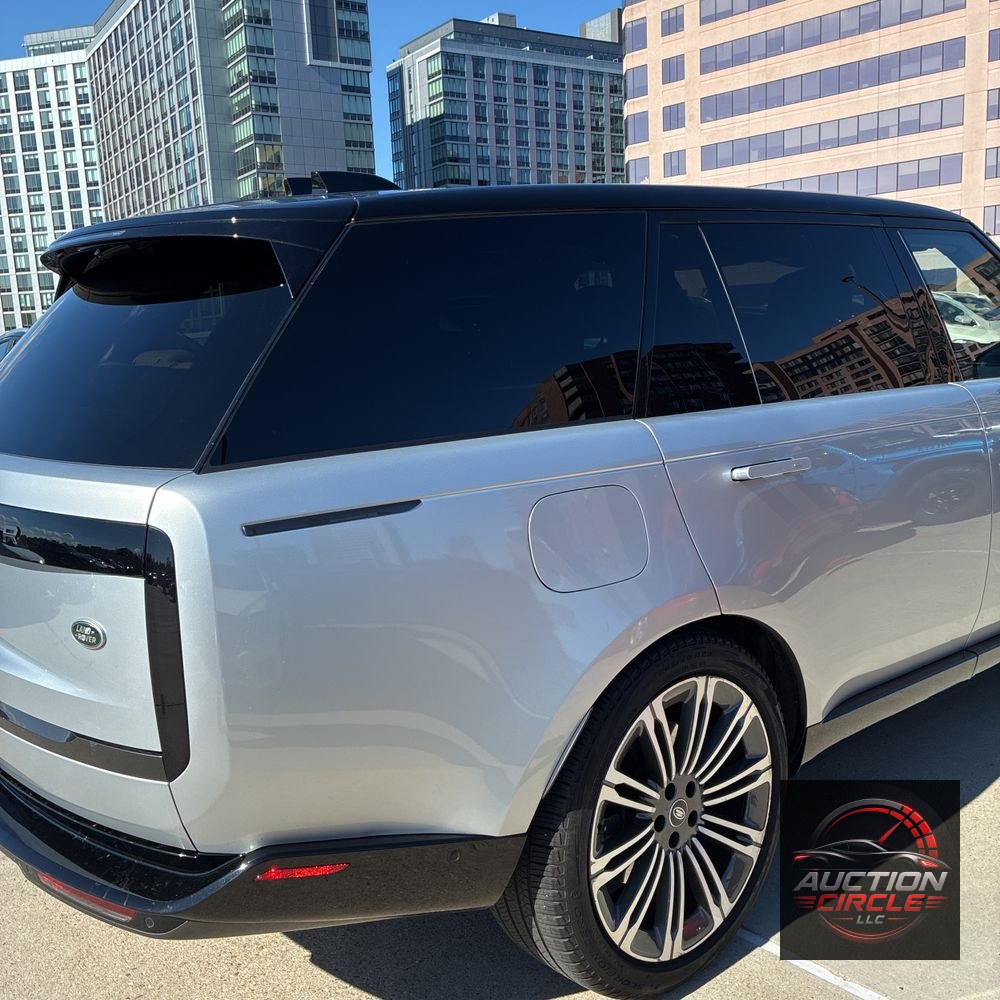 2023 Land Rover Range Rover P530 SE LWB