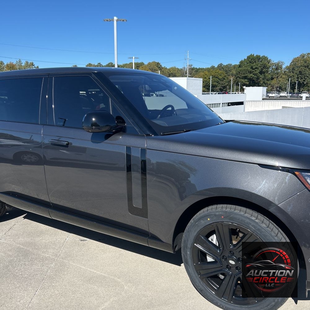 2023 Land Rover Range Rover P530 SE LWB
