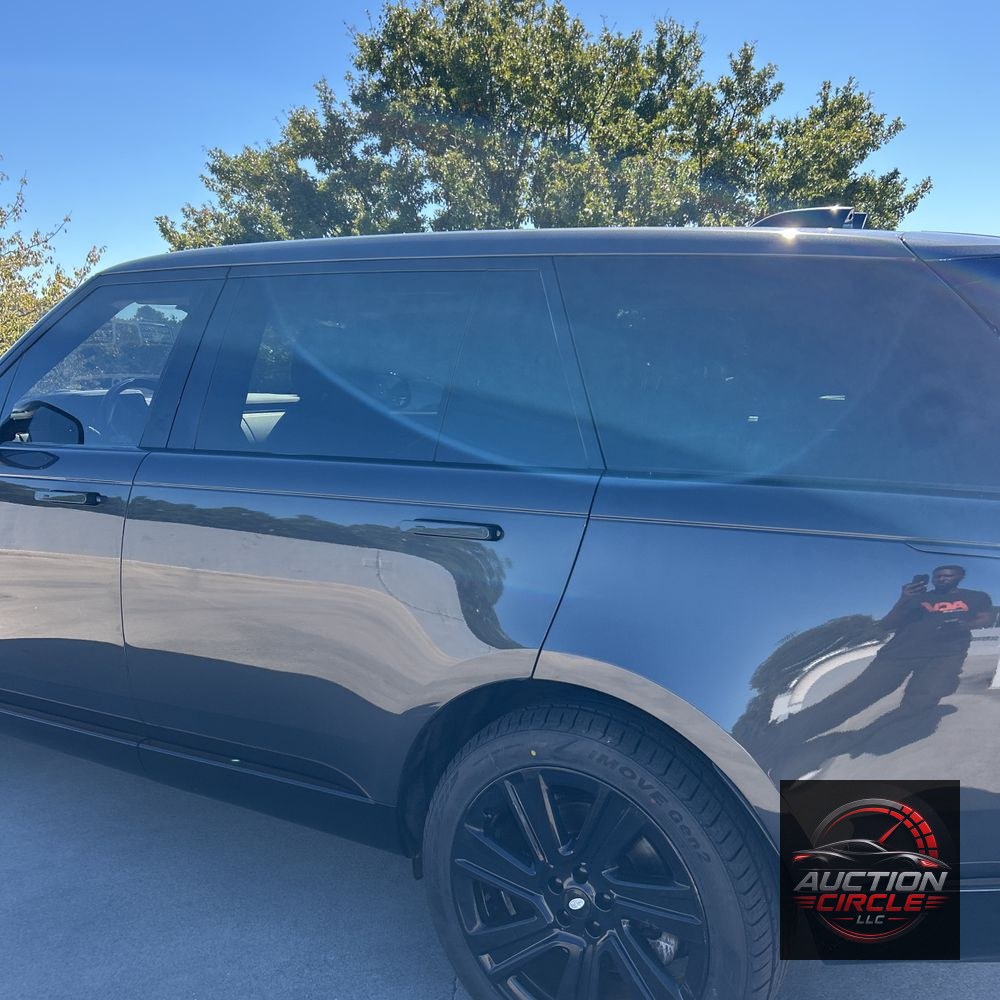 2023 Land Rover Range Rover P530 SE LWB