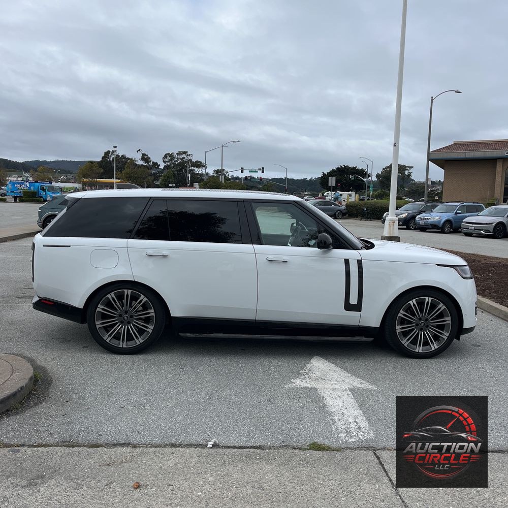2023 Land Rover Range Rover SE