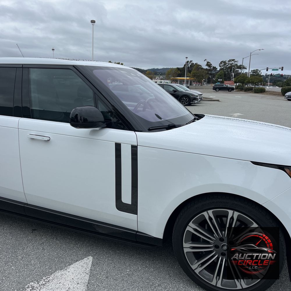 2023 Land Rover Range Rover SE