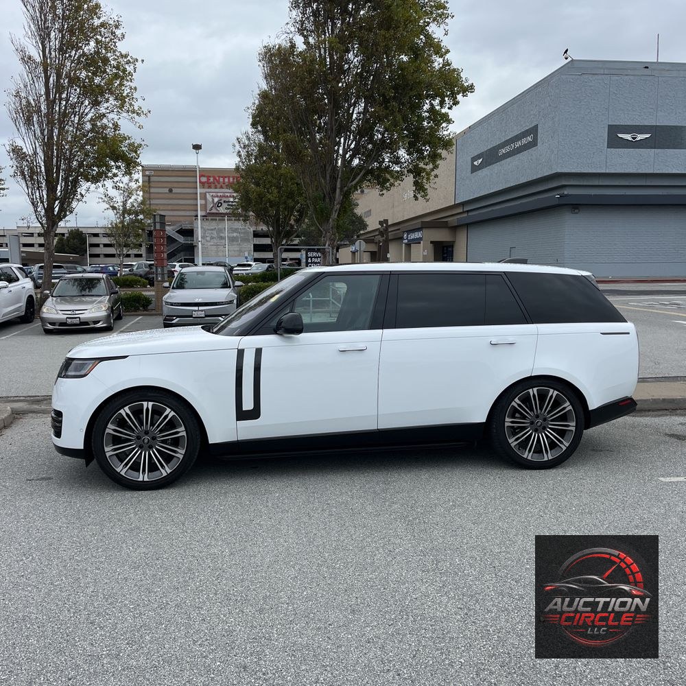 2023 Land Rover Range Rover SE