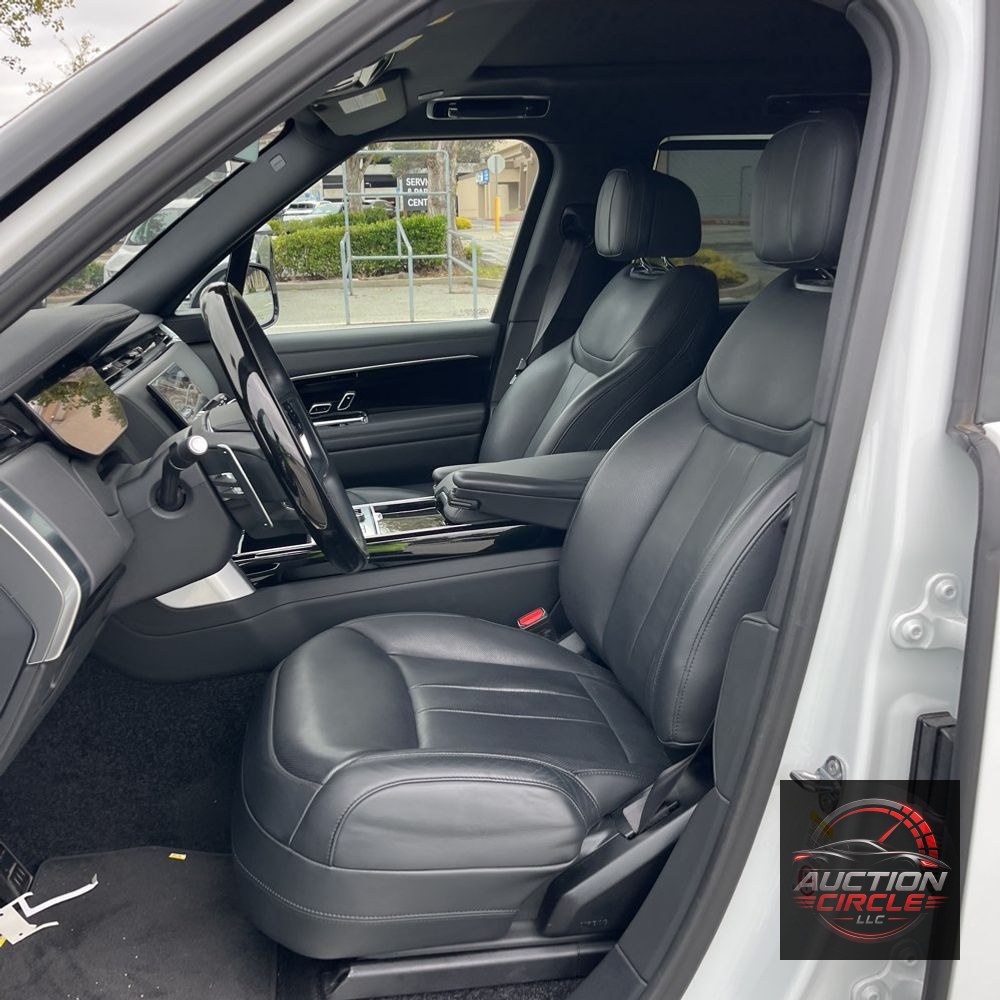 2023 Land Rover Range Rover SE
