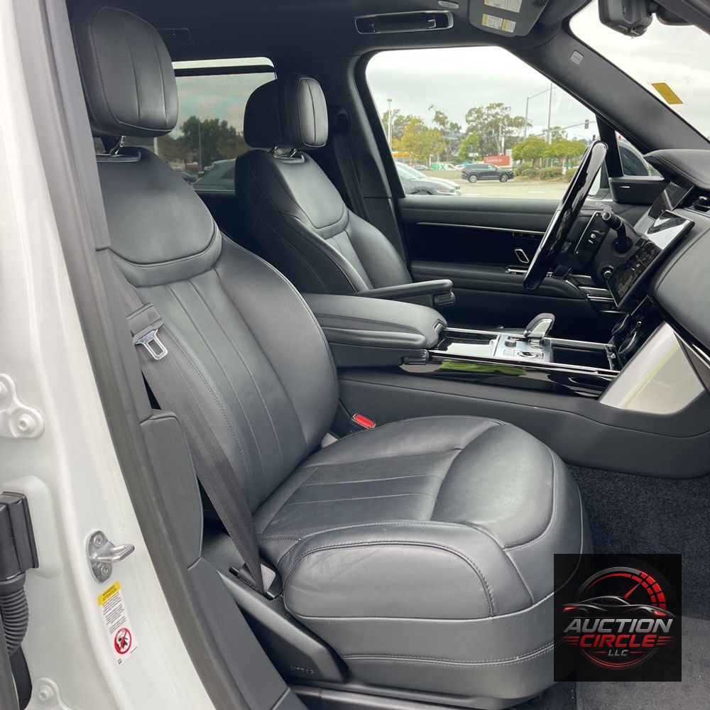 2023 Land Rover Range Rover SE
