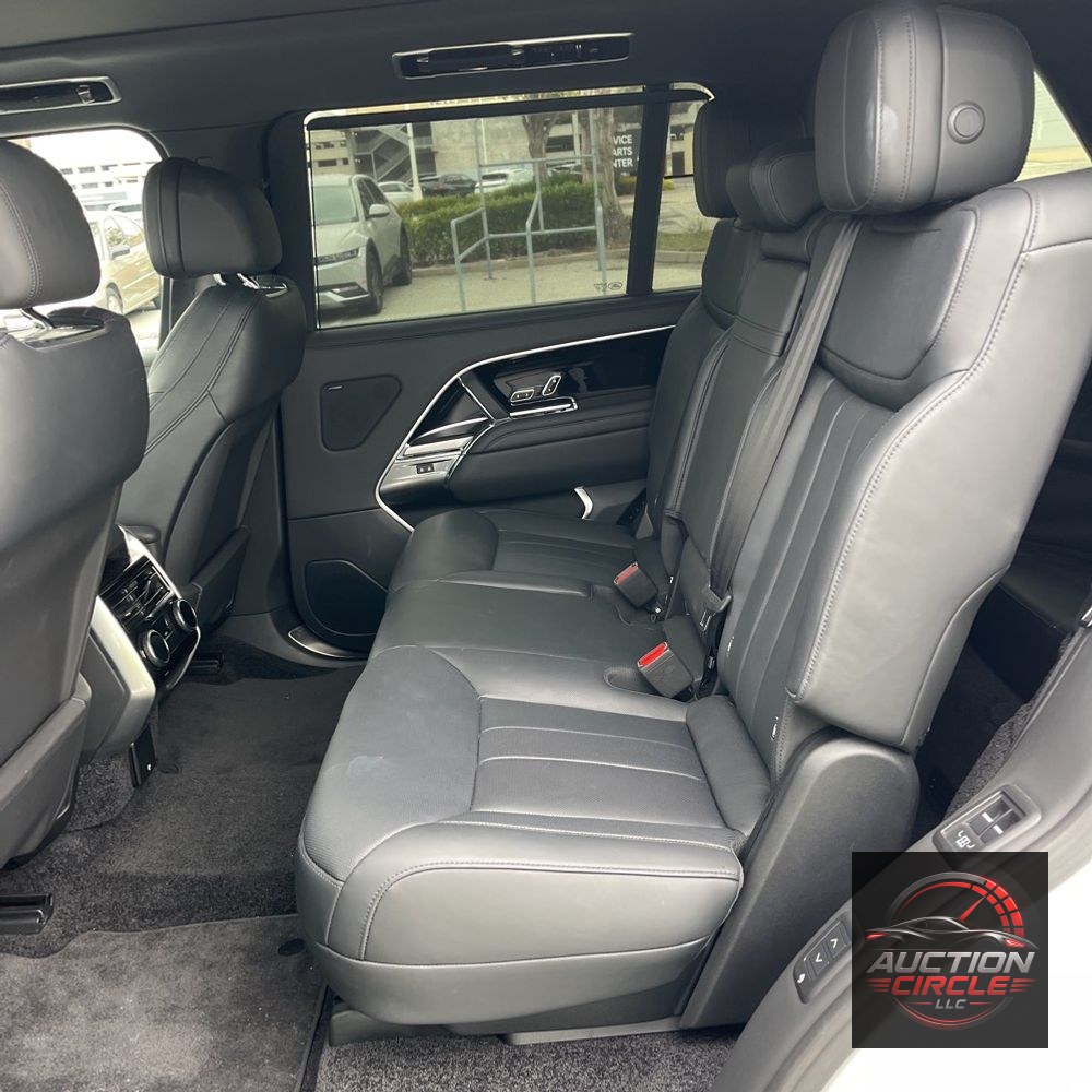2023 Land Rover Range Rover SE
