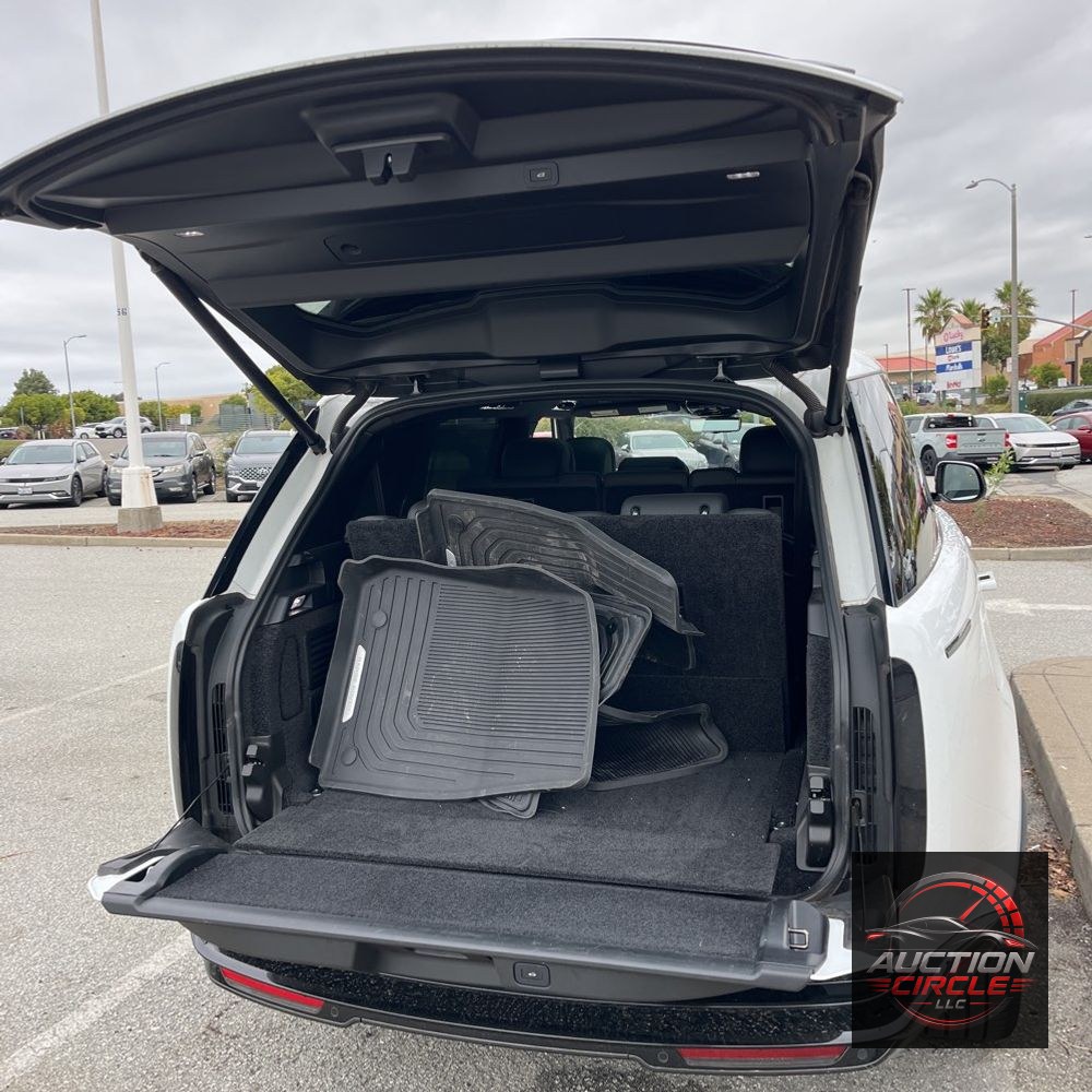 2023 Land Rover Range Rover SE