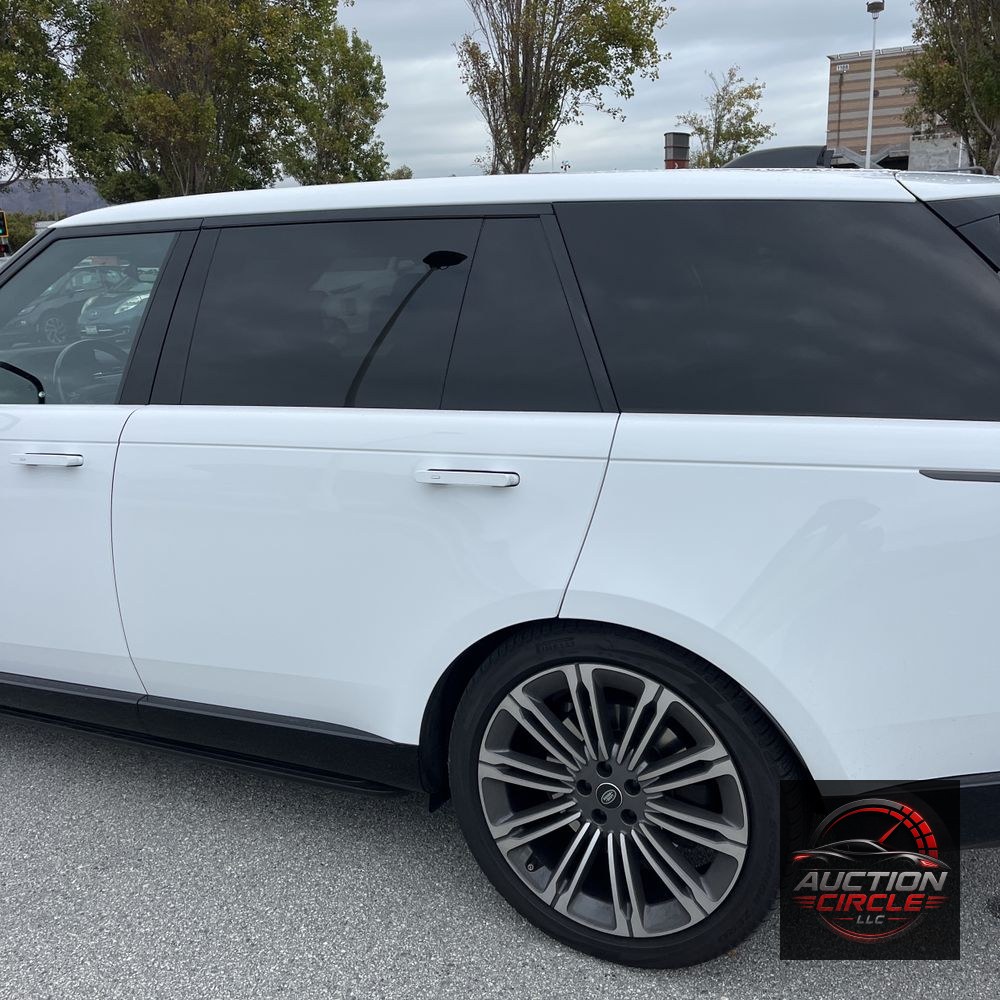 2023 Land Rover Range Rover SE