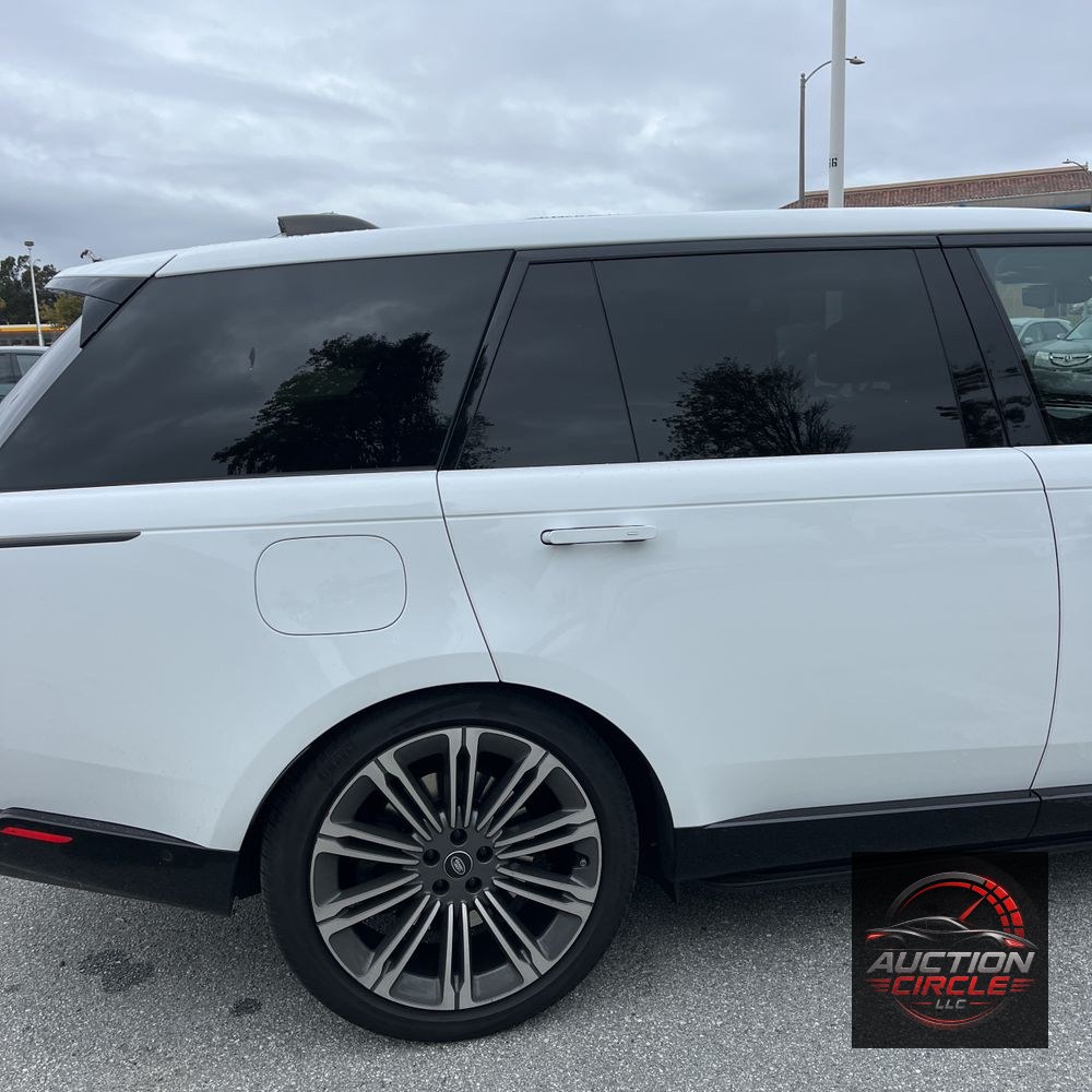 2023 Land Rover Range Rover SE