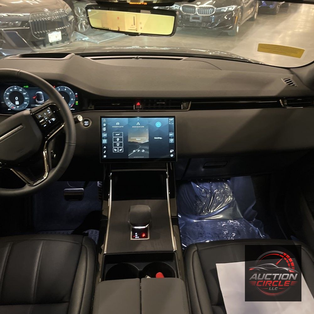 2025 Land Rover Range Rover Evoque Dynamic SE P250
