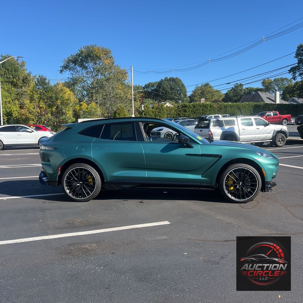 2023 Aston Martin DBX 707