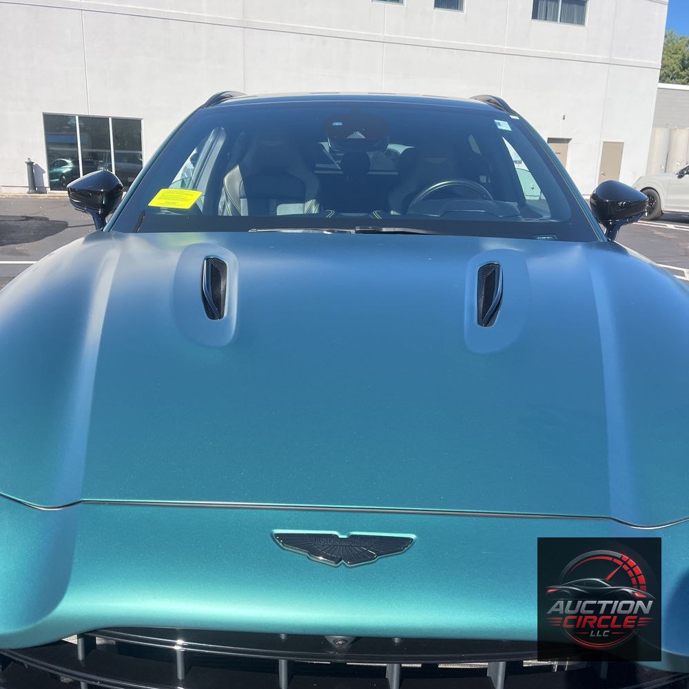 2023 Aston Martin DBX 707