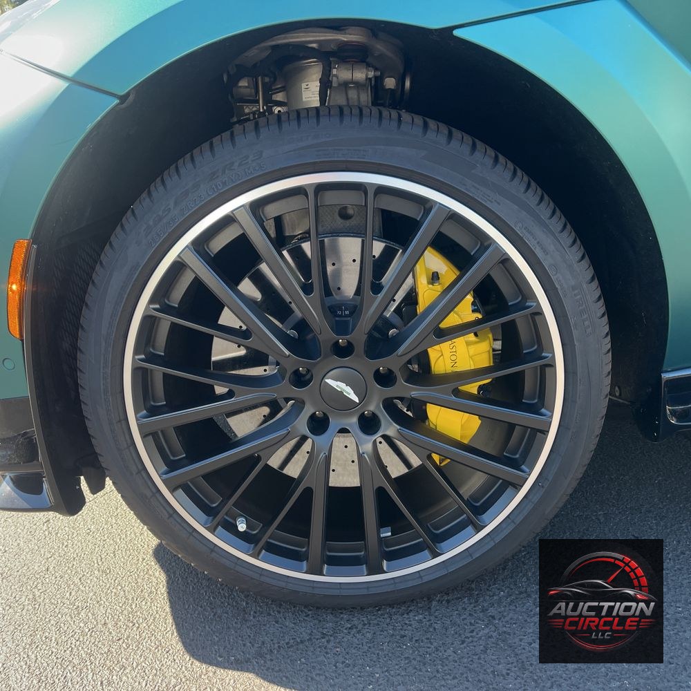 2023 Aston Martin DBX 707