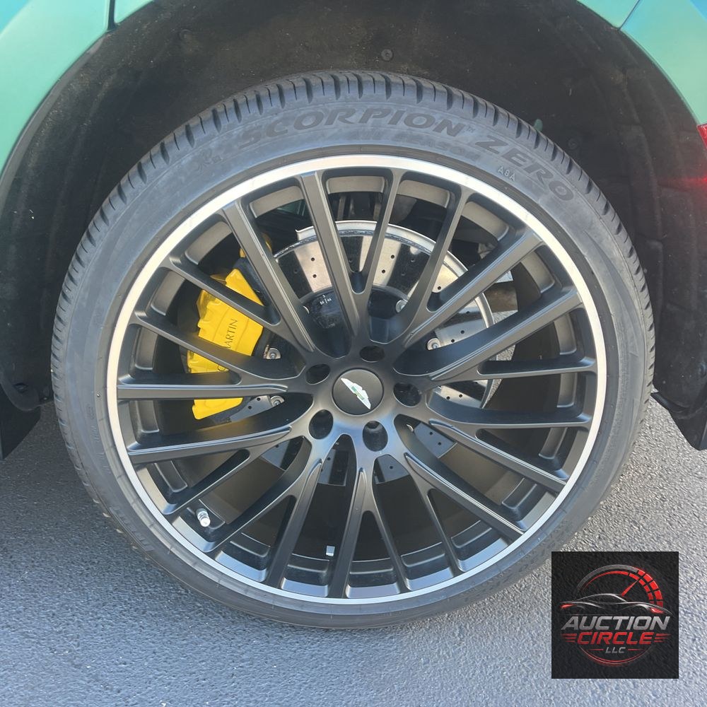 2023 Aston Martin DBX 707