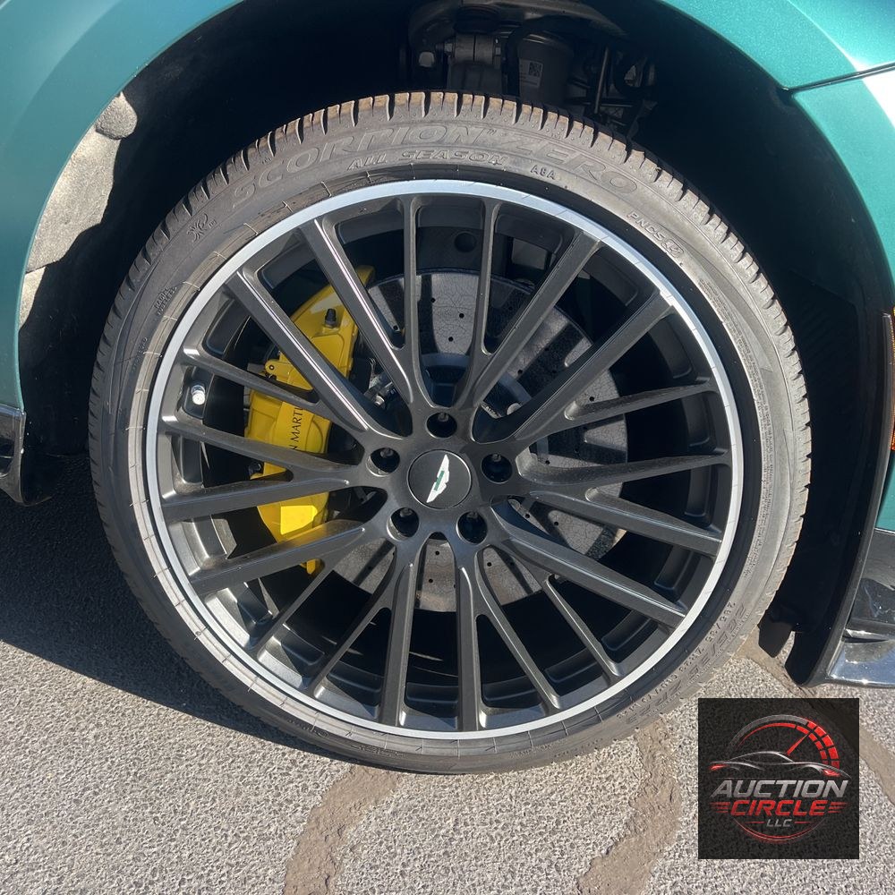 2023 Aston Martin DBX 707