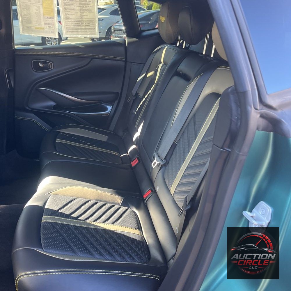 2023 Aston Martin DBX 707