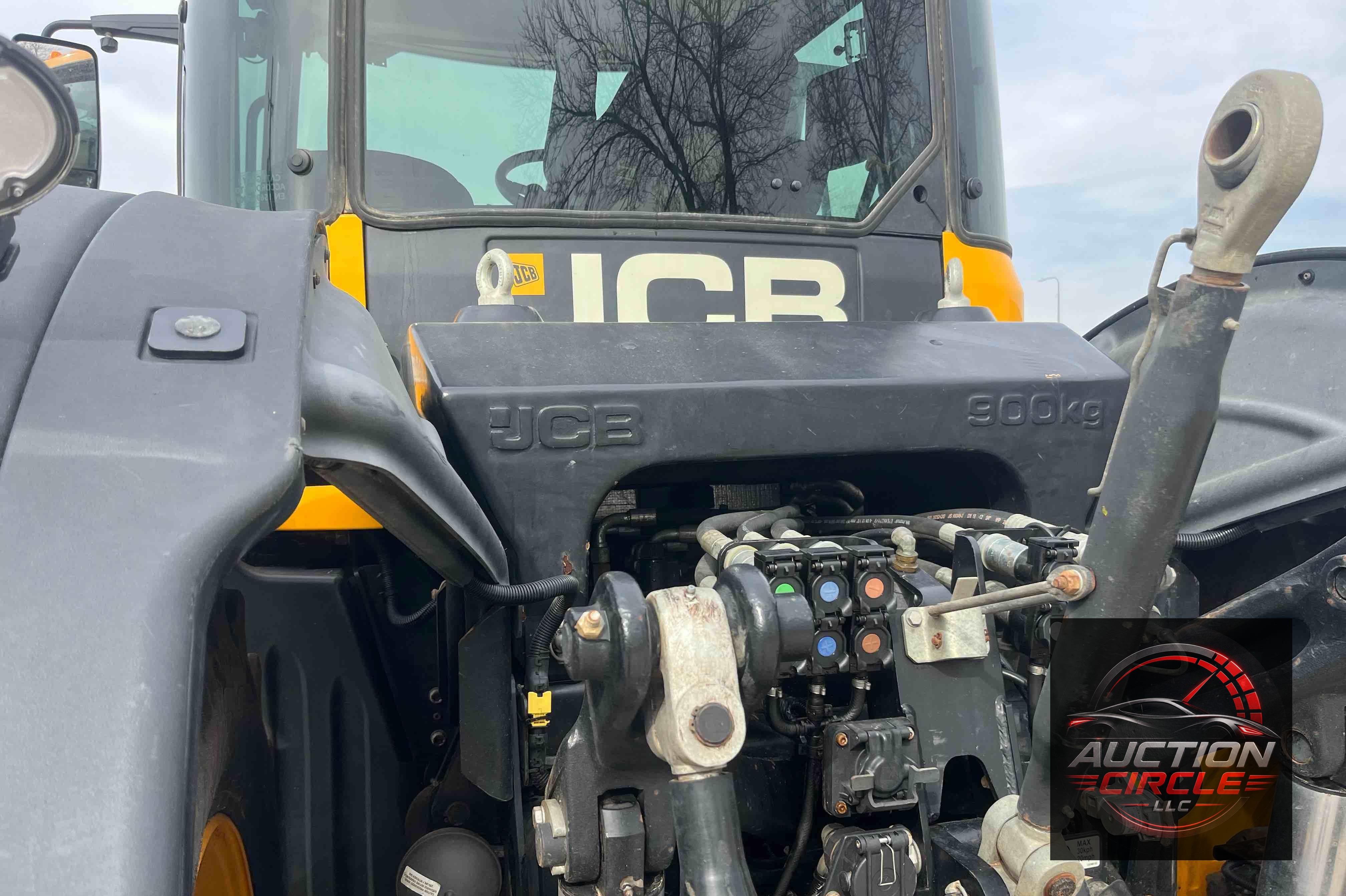 2020 Jcb 4220
