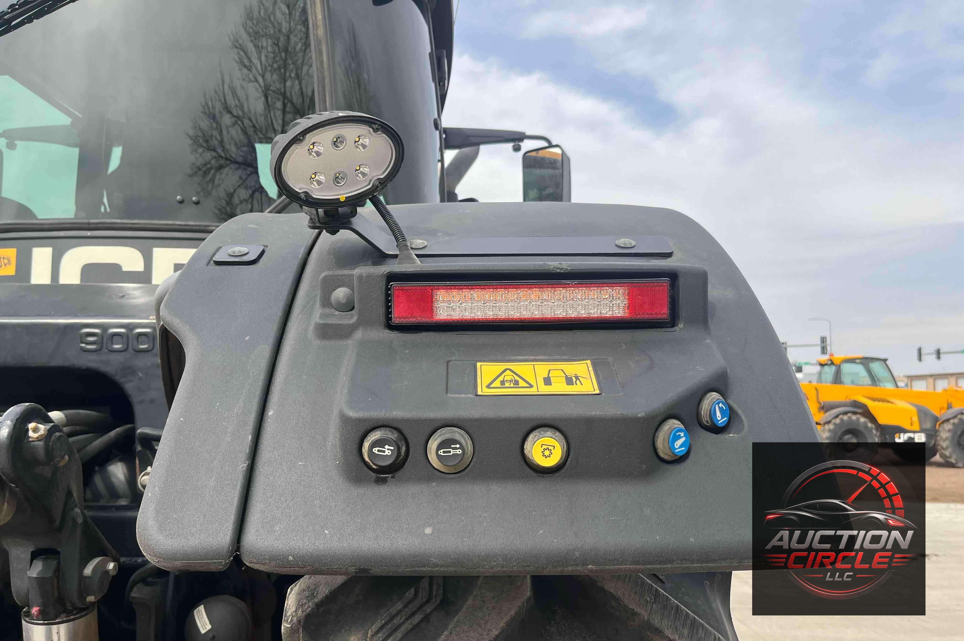 2020 Jcb 4220