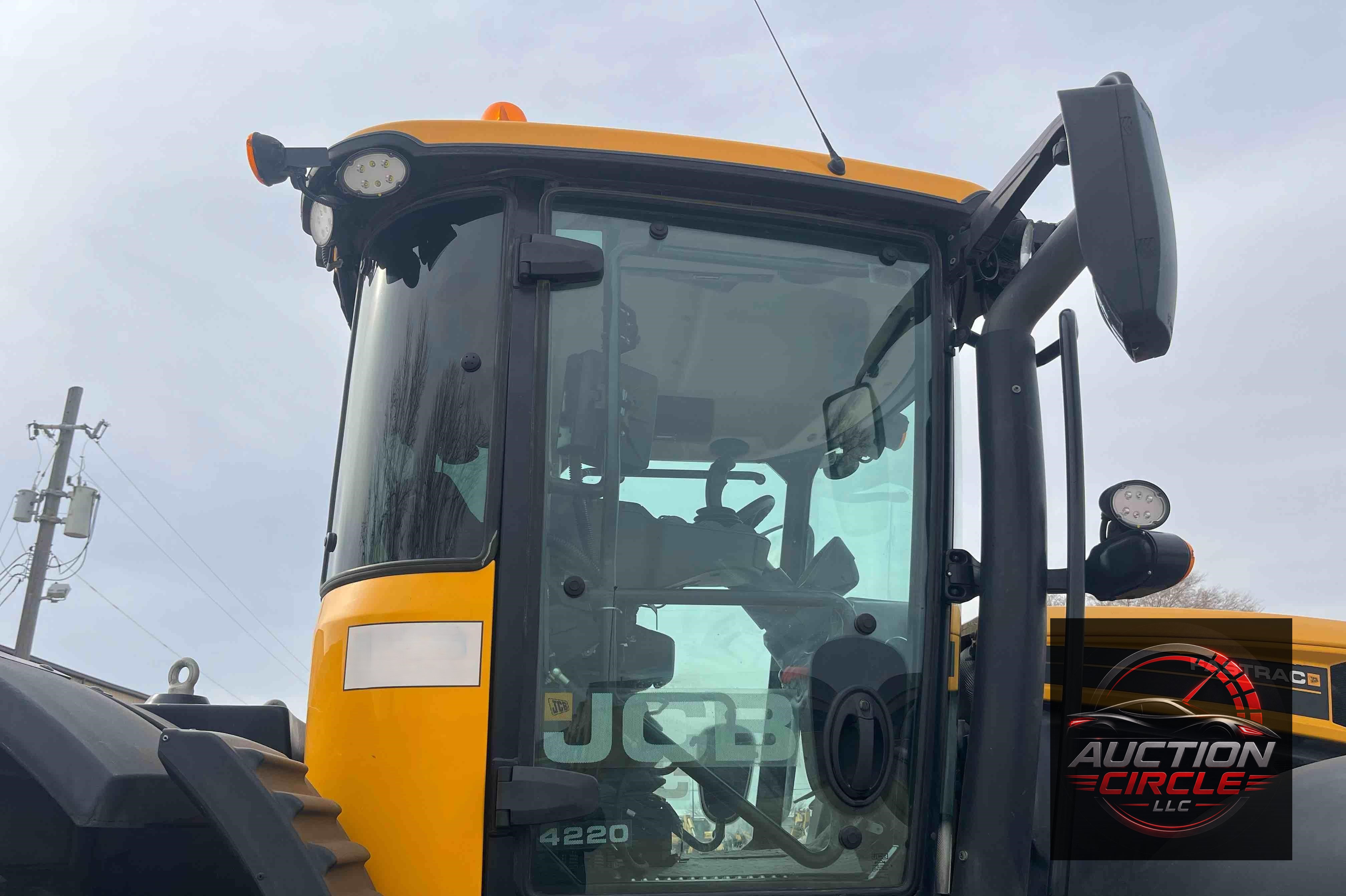 2020 Jcb 4220