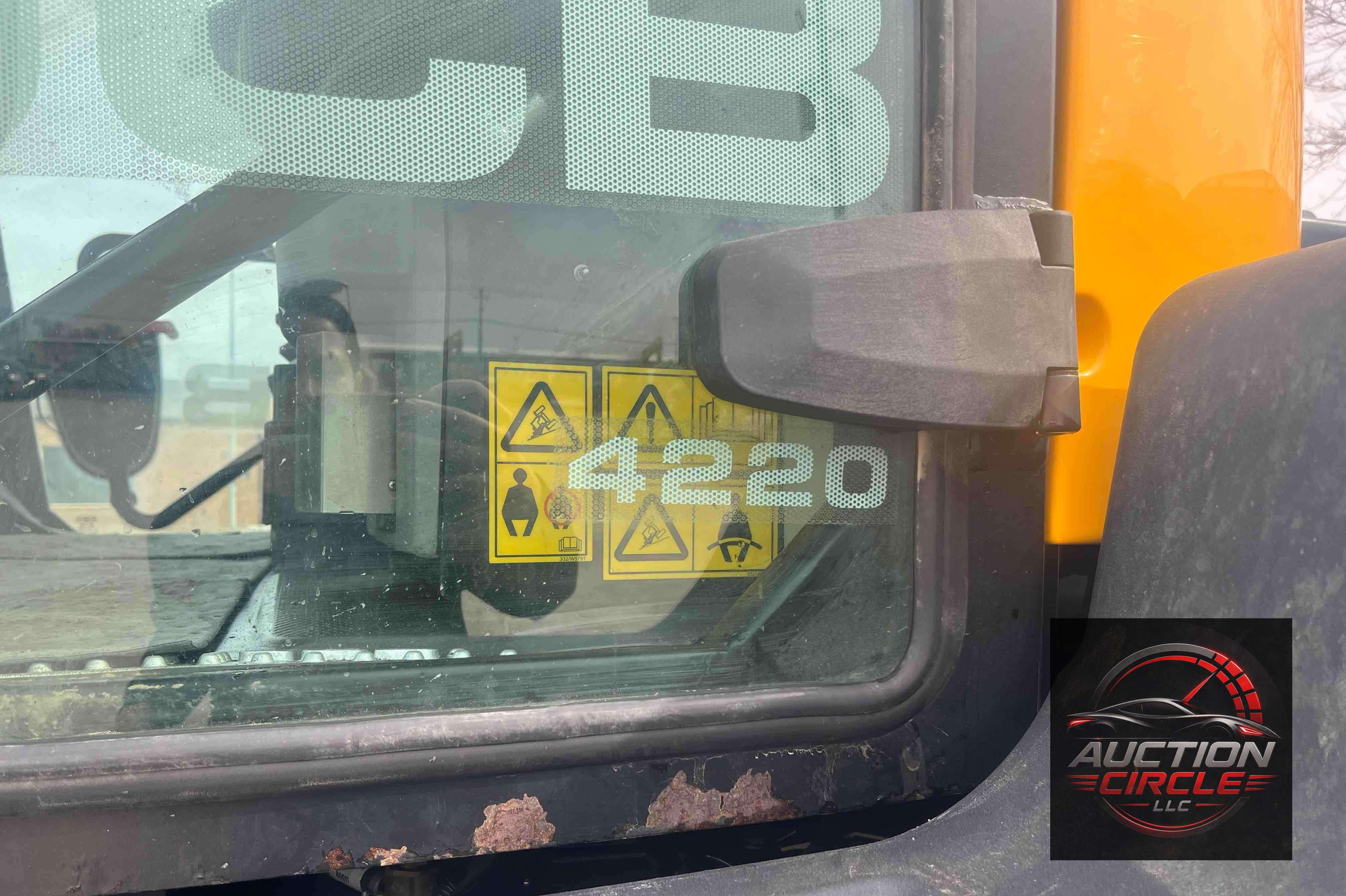 2020 Jcb 4220