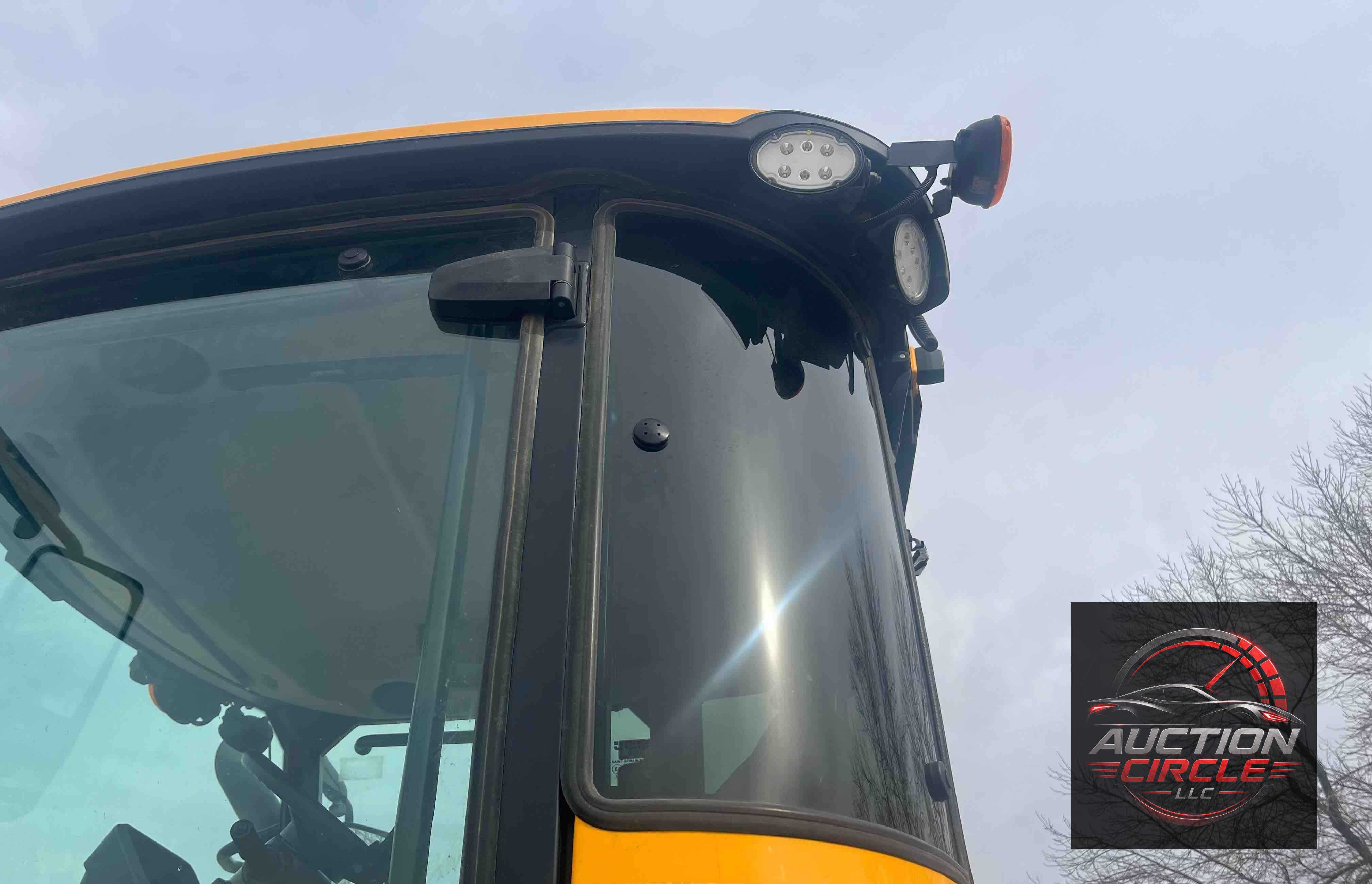 2020 Jcb 4220