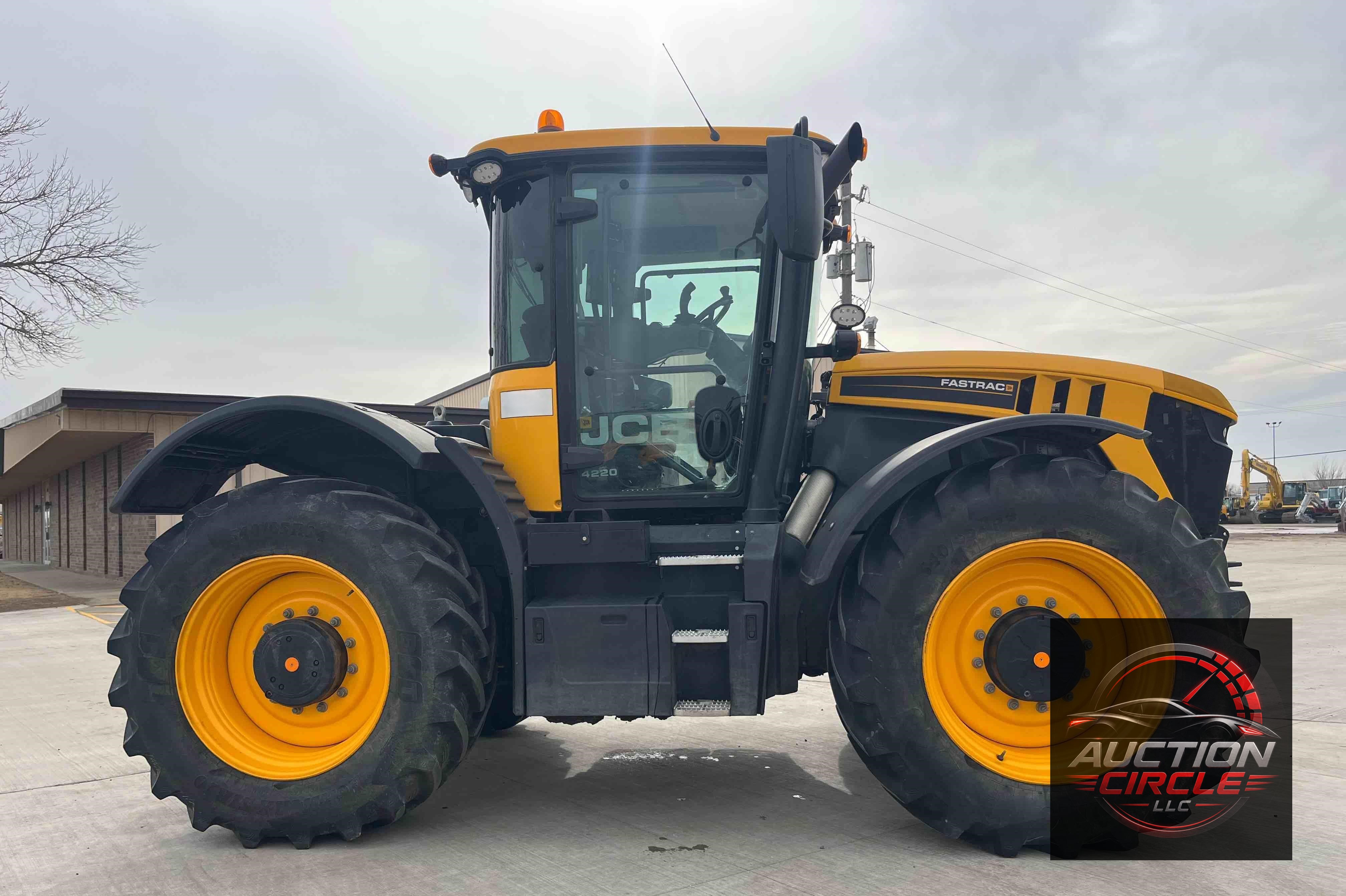 2020 Jcb 4220