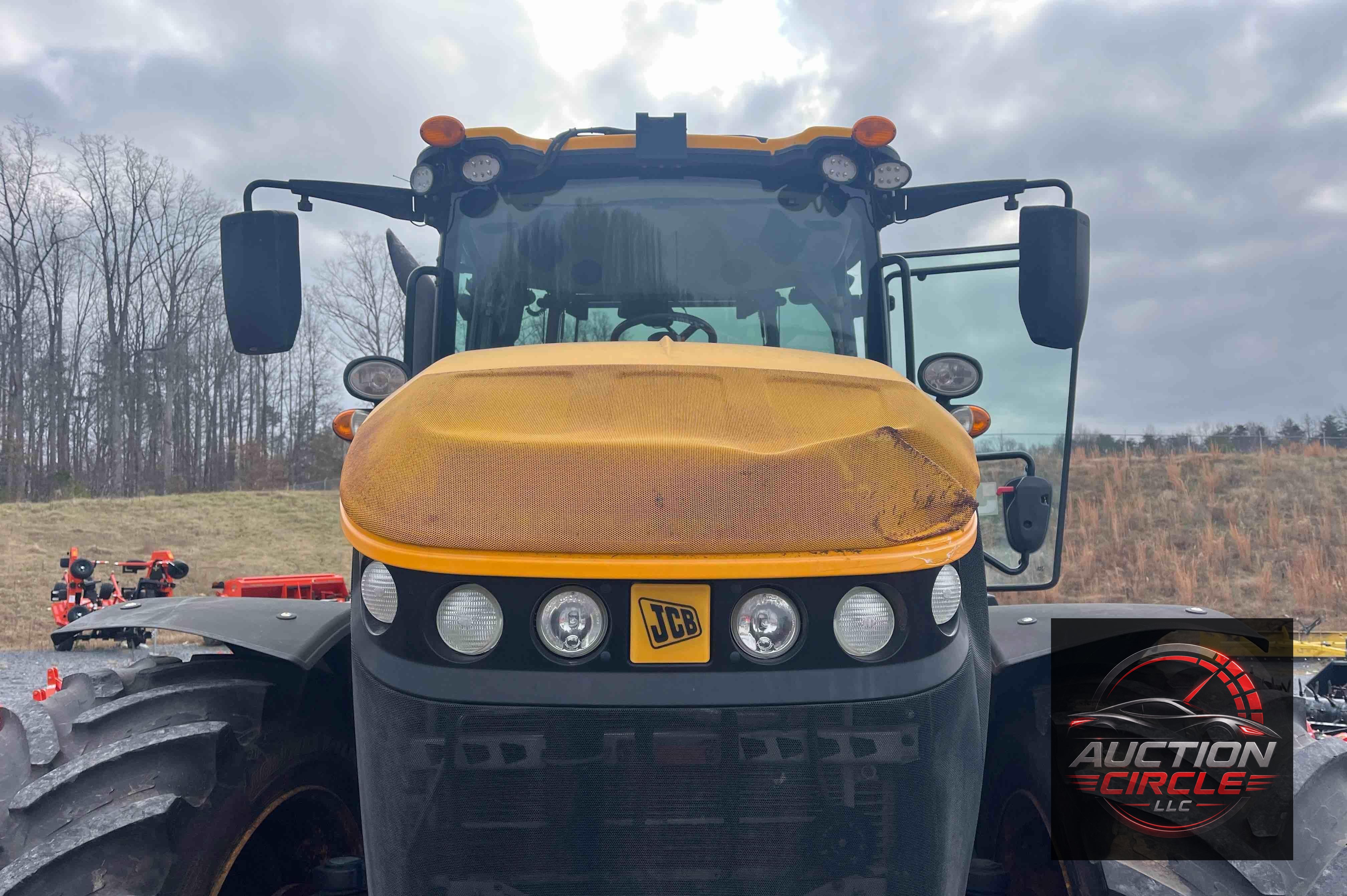 2020 JCB 8330