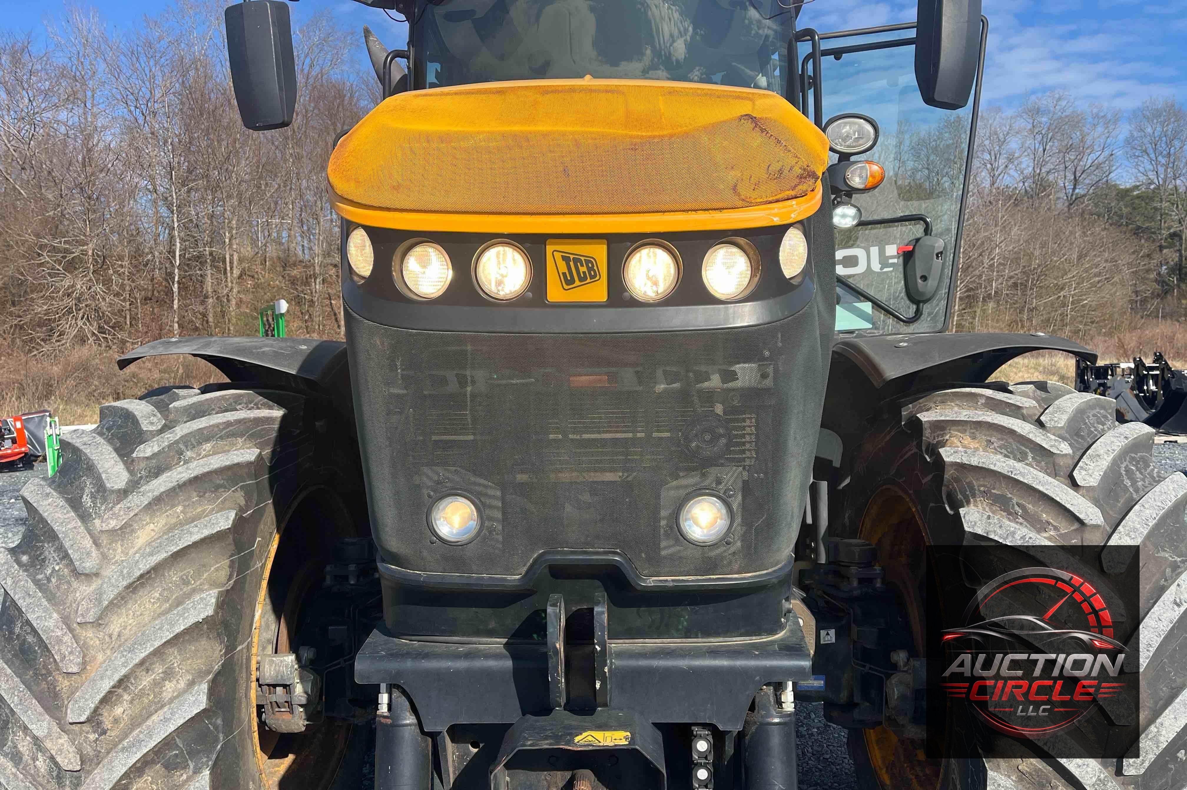 2020 JCB 8330