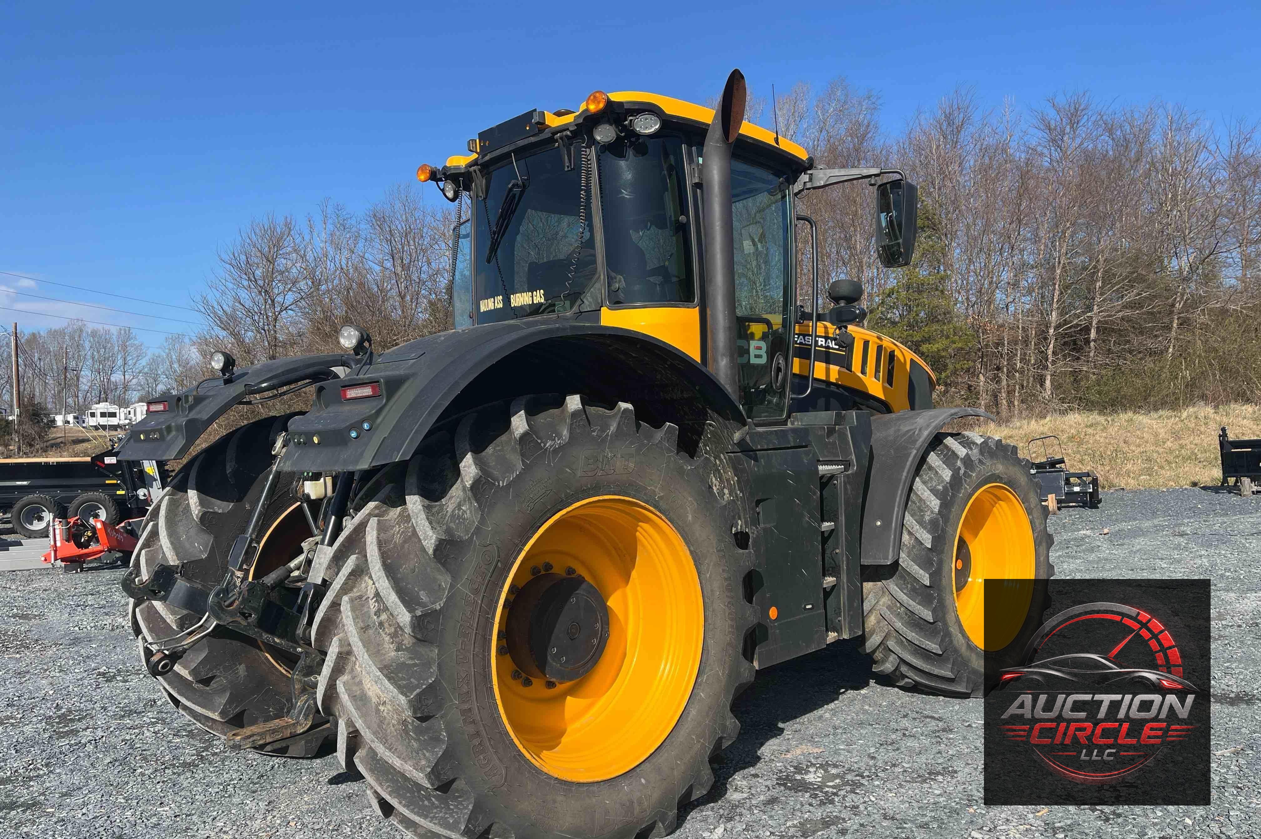 2020 JCB 8330