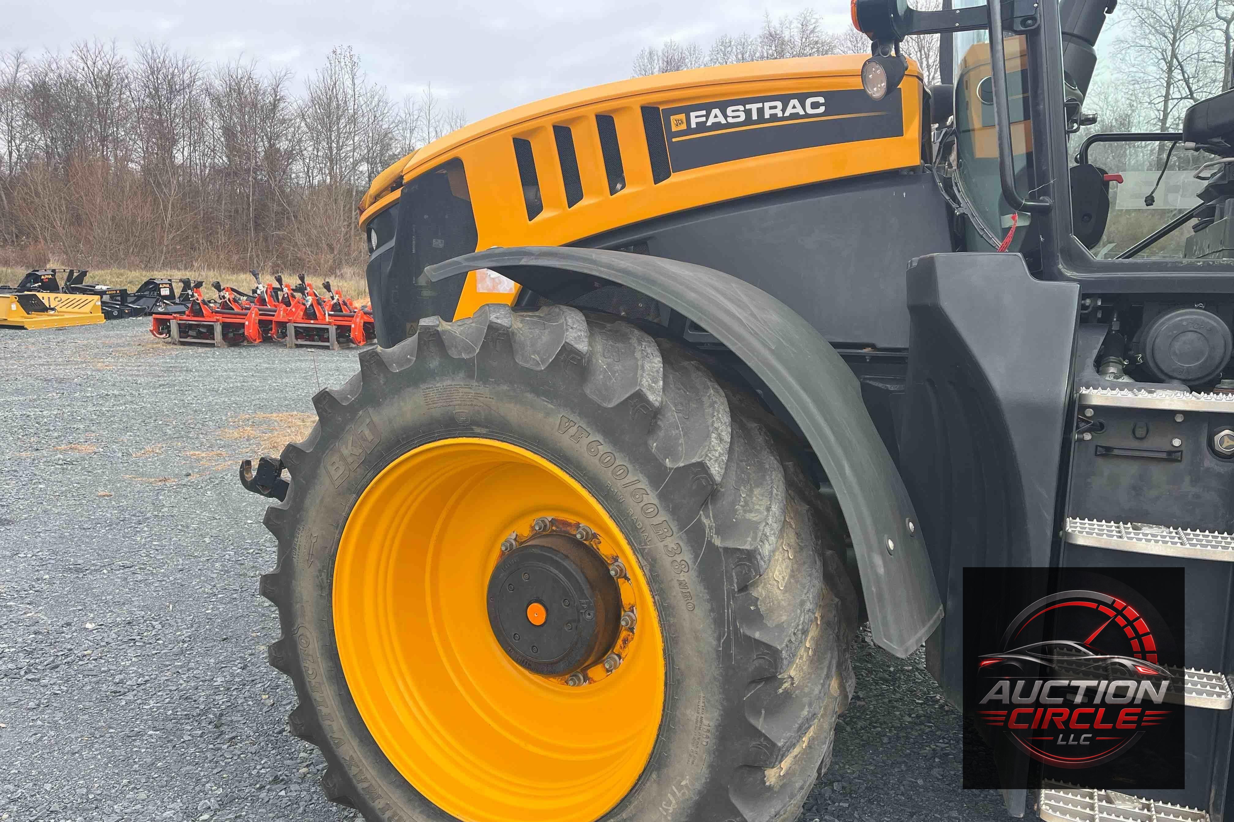 2020 JCB 8330