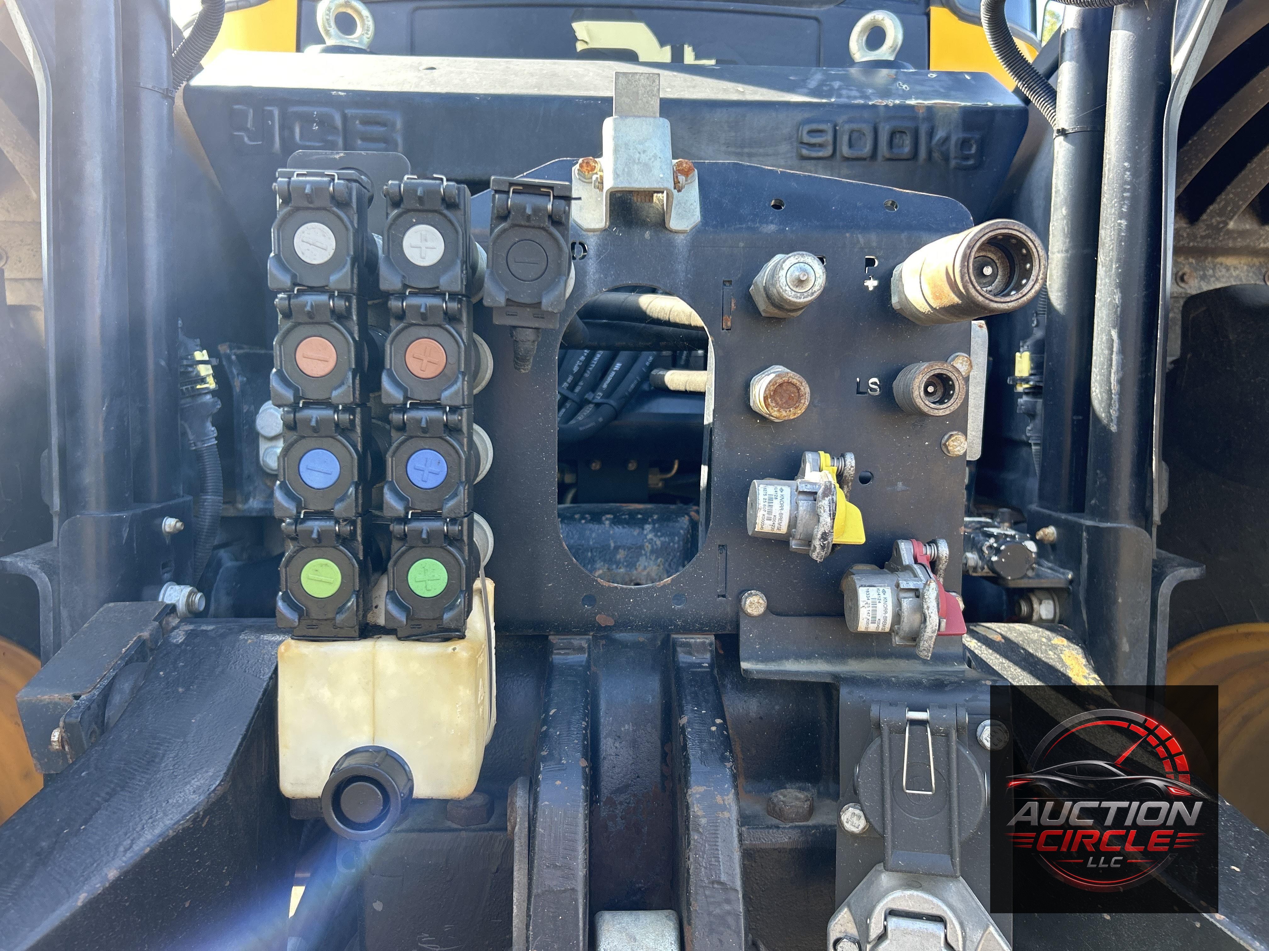 2018 Jcb Fastrac 8330