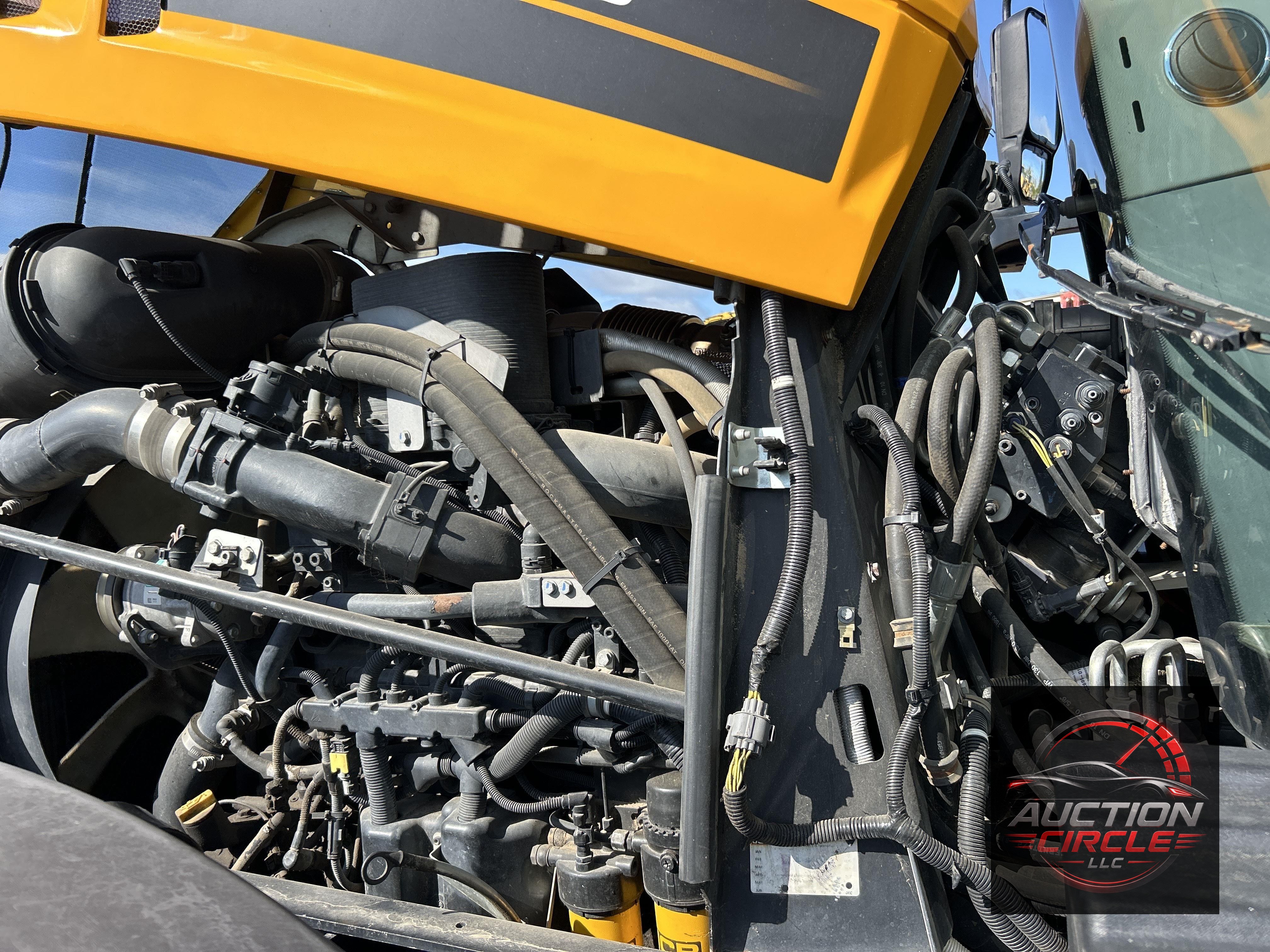 2018 Jcb Fastrac 8330