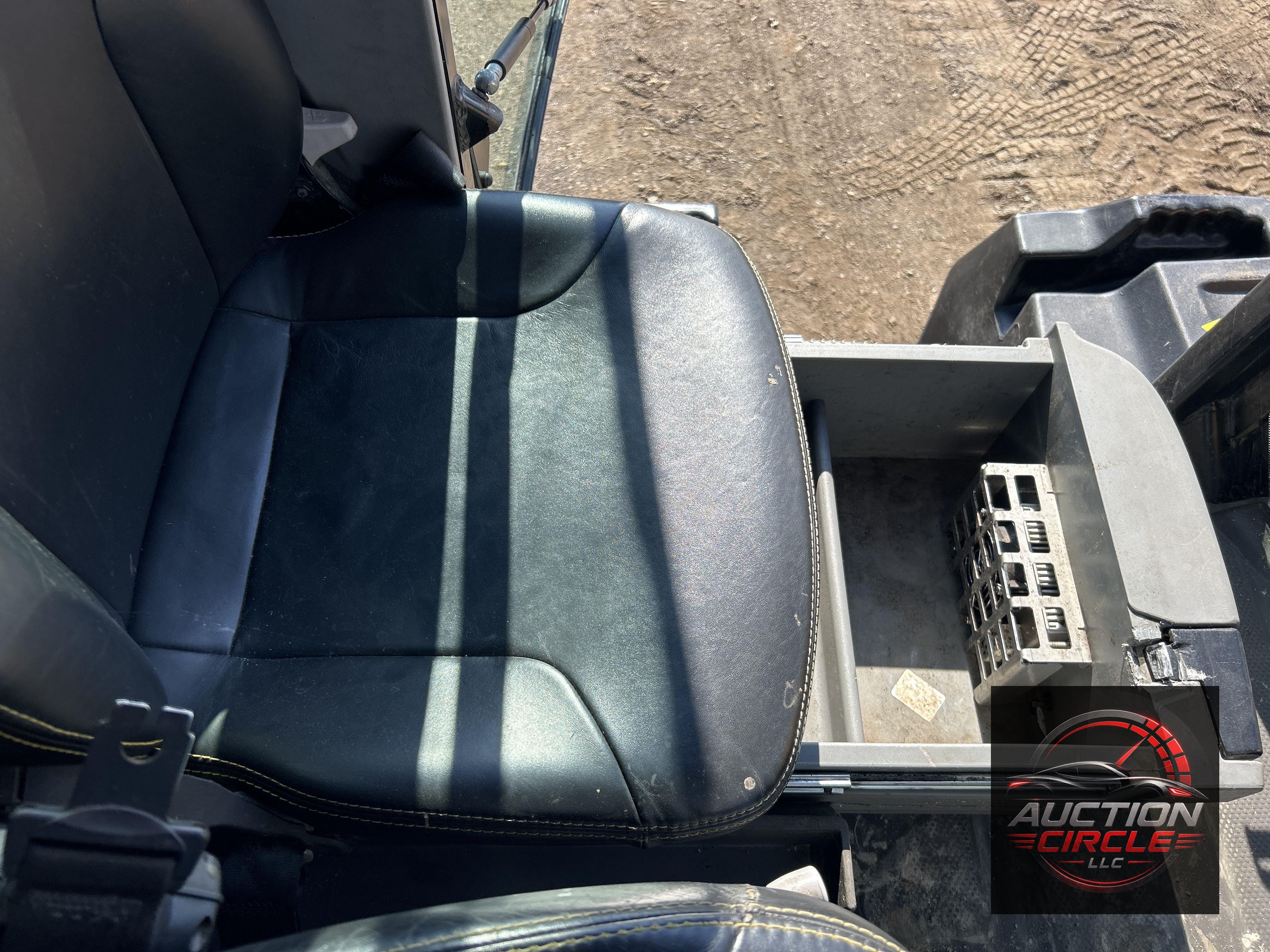 2018 Jcb Fastrac 8330