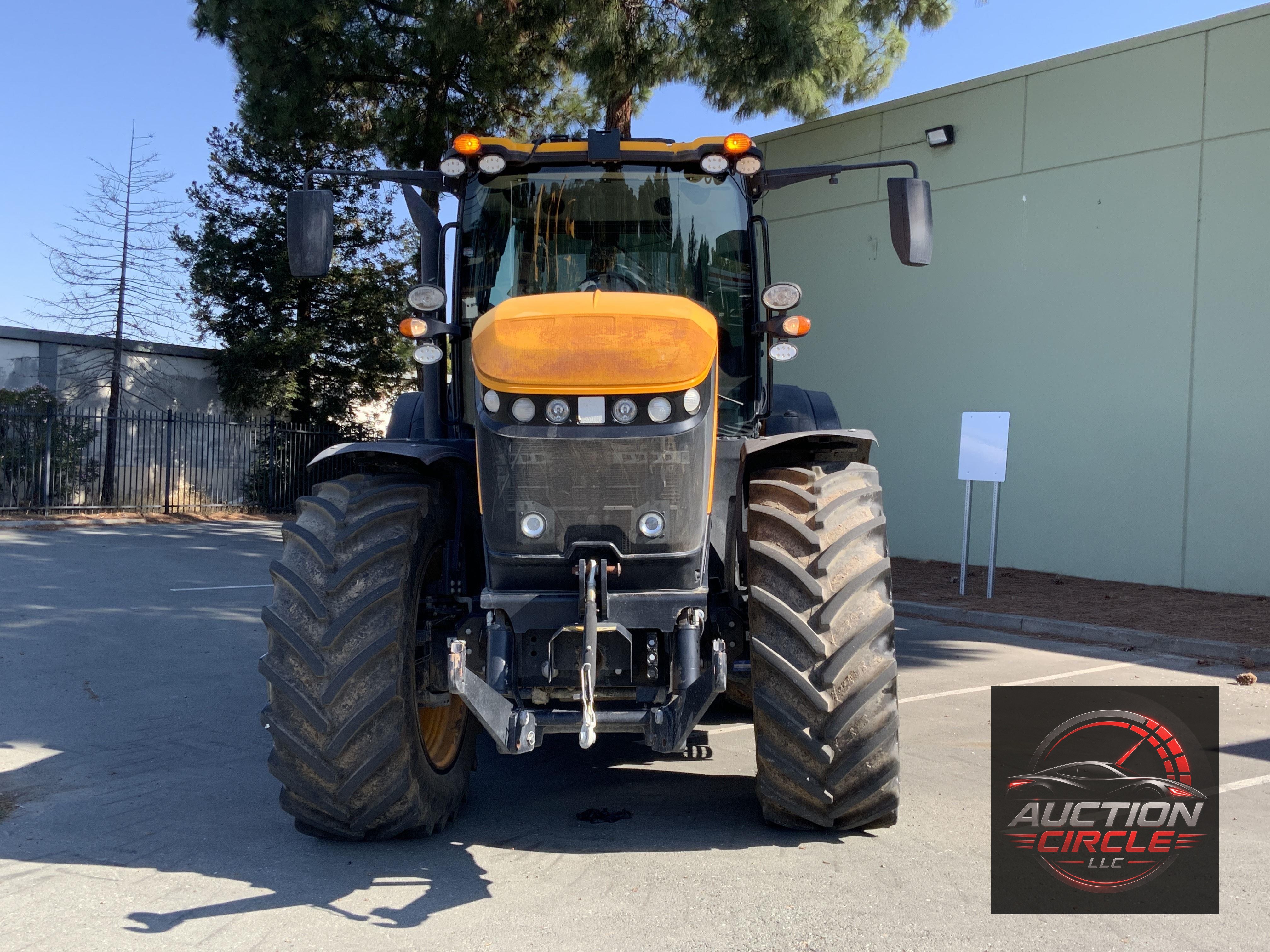 2020 JCB 8330