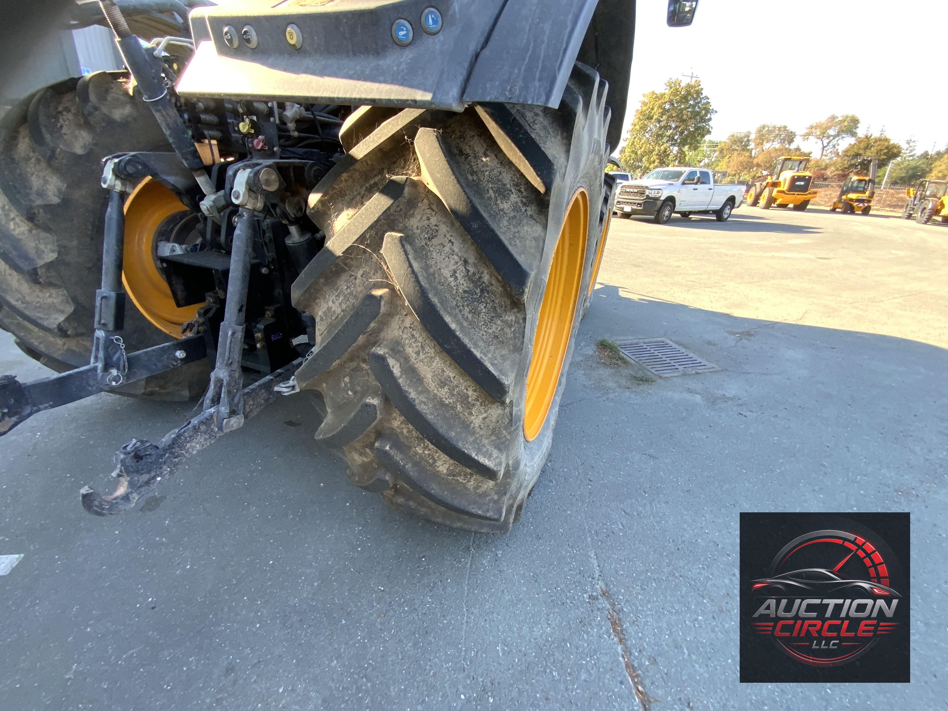 2020 JCB 8330