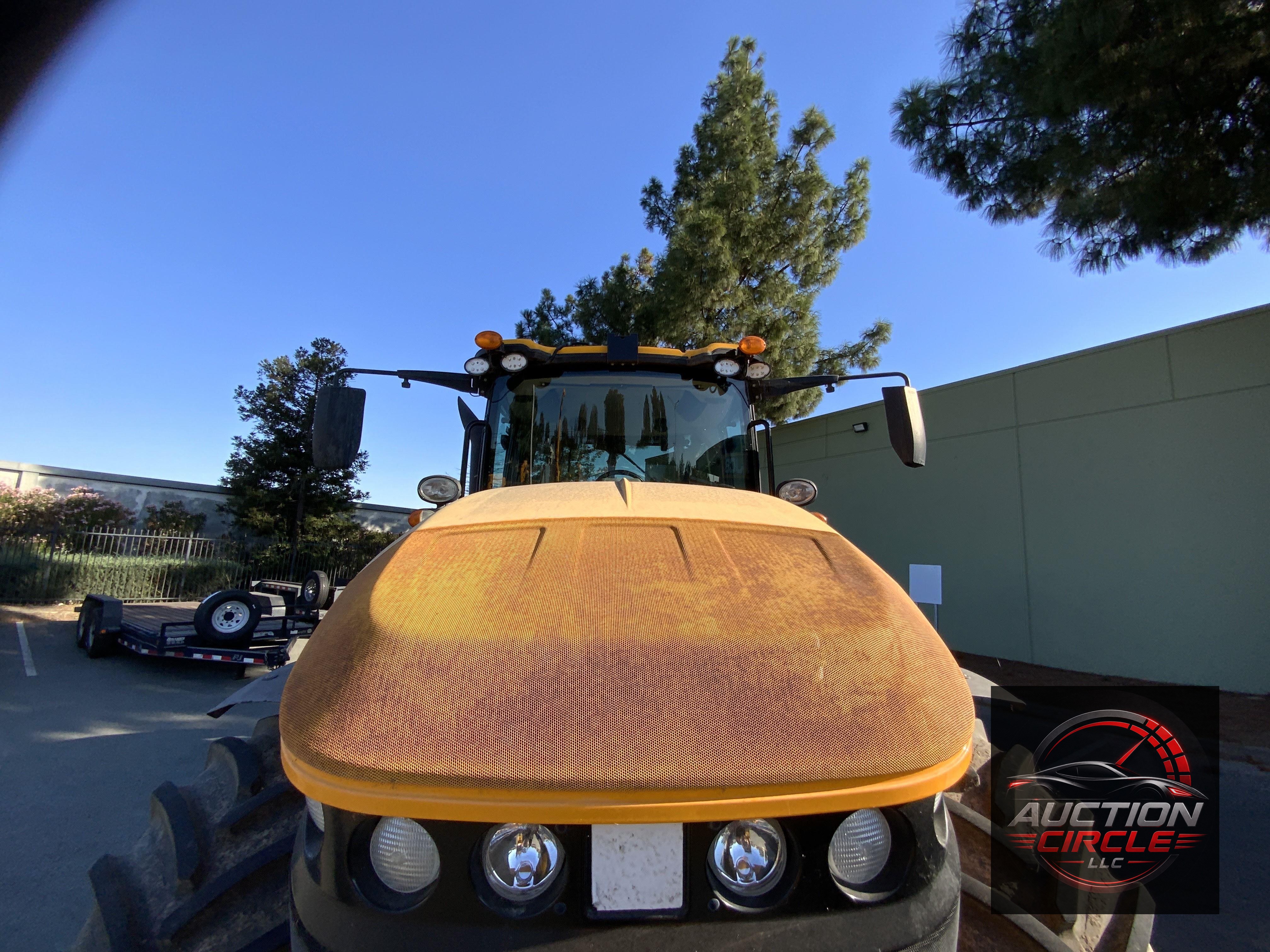 2020 JCB 8330