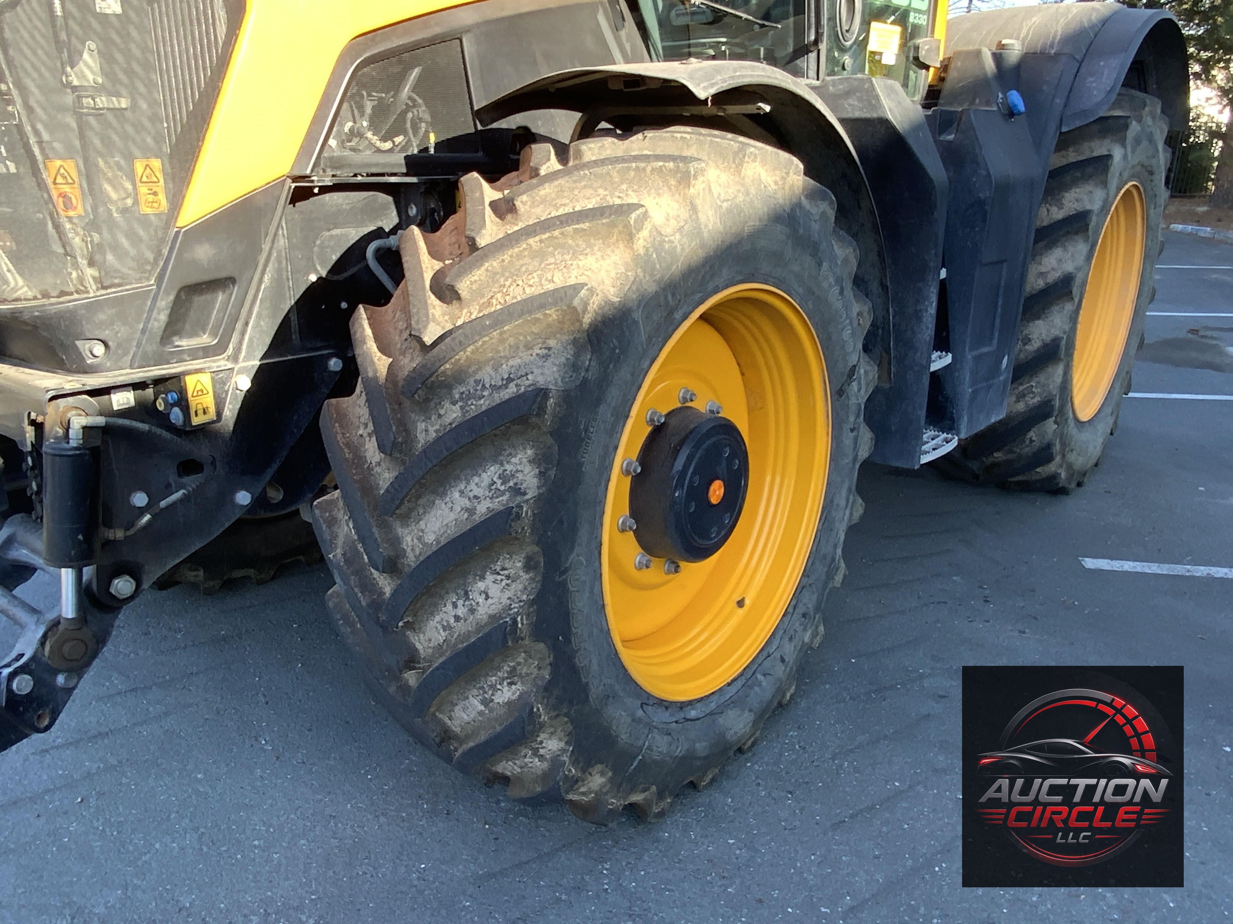 2020 JCB 8330
