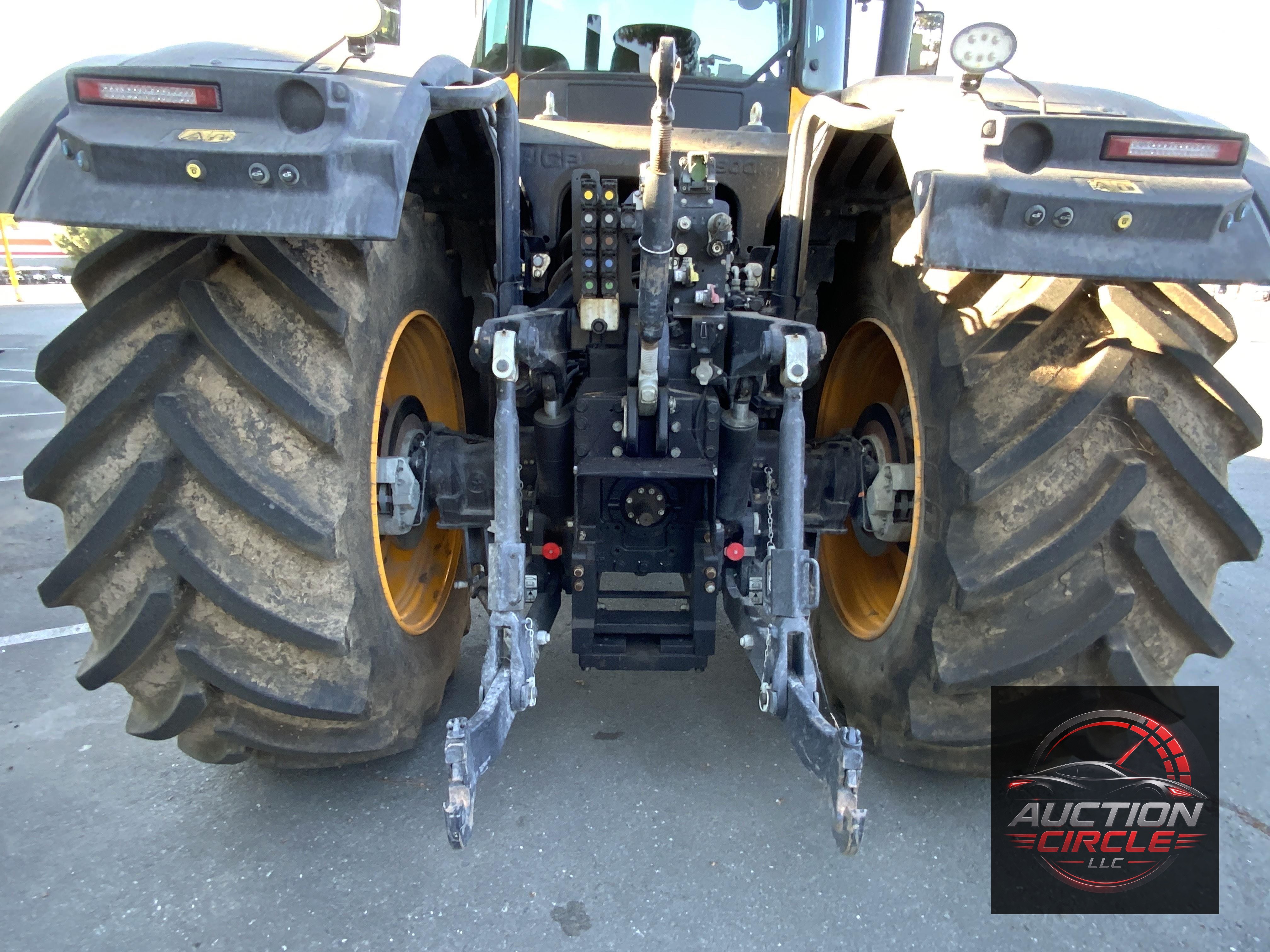 2020 JCB 8330