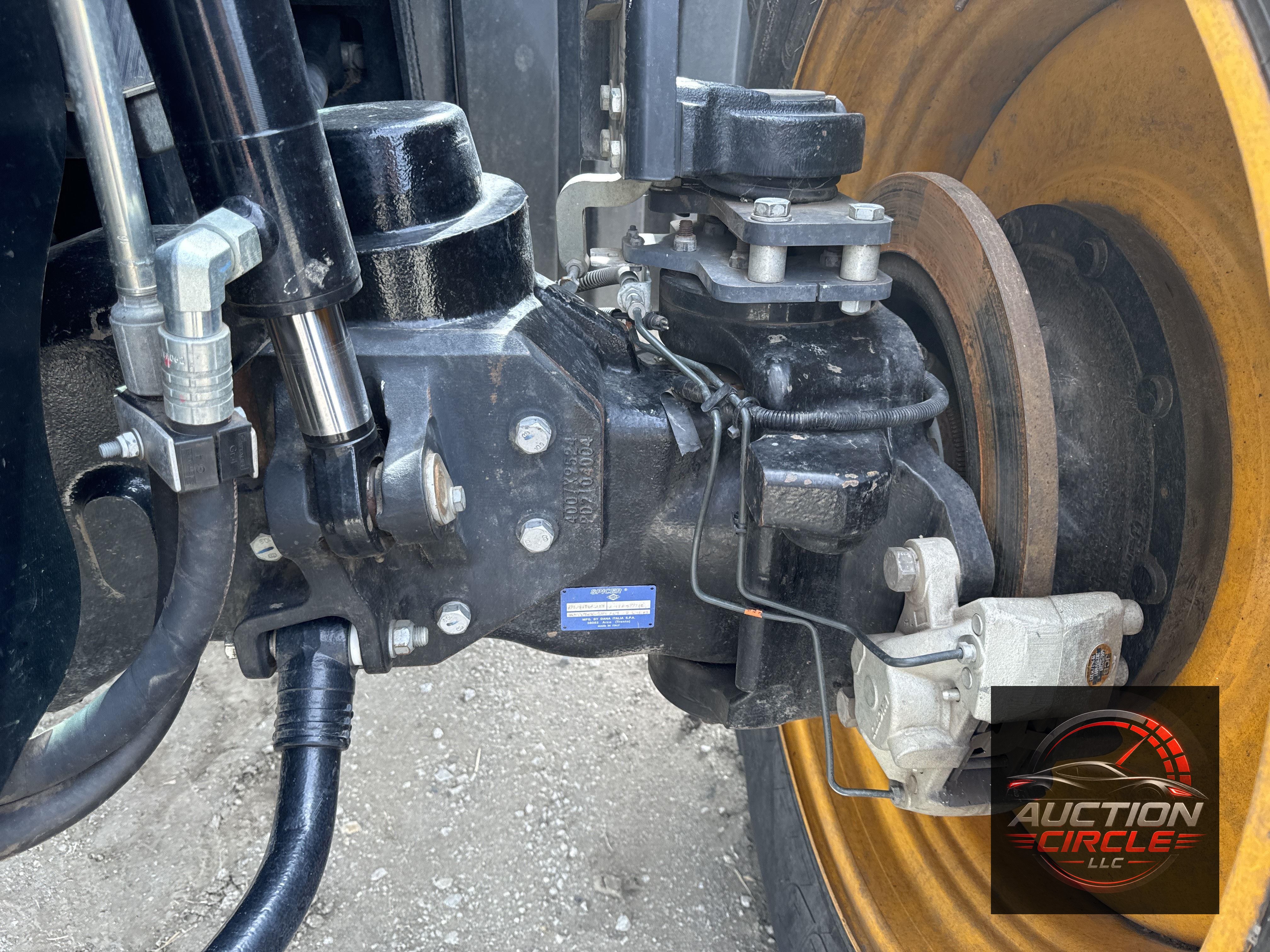 2021 Jcb 8330