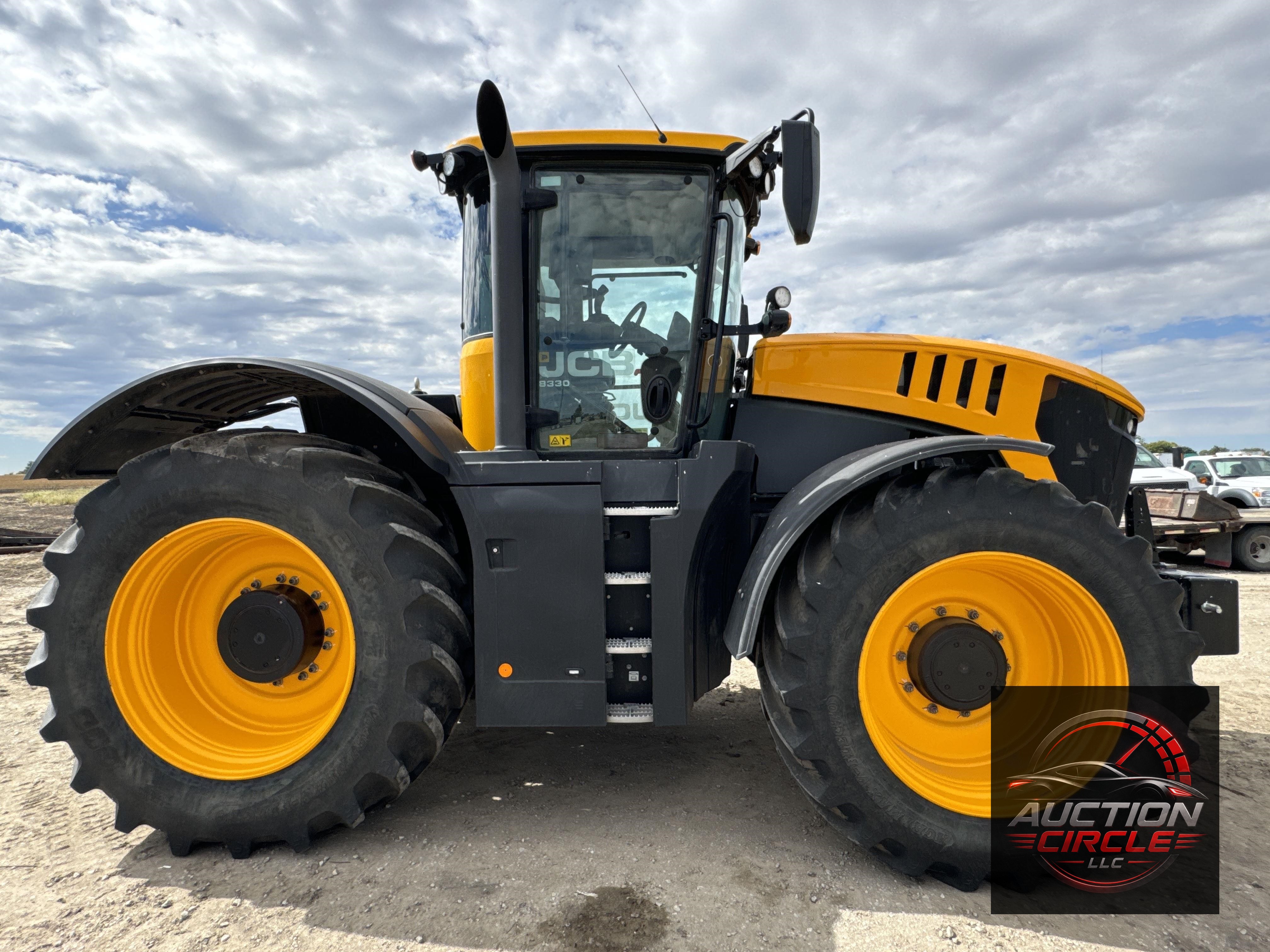 2021 Jcb 8330